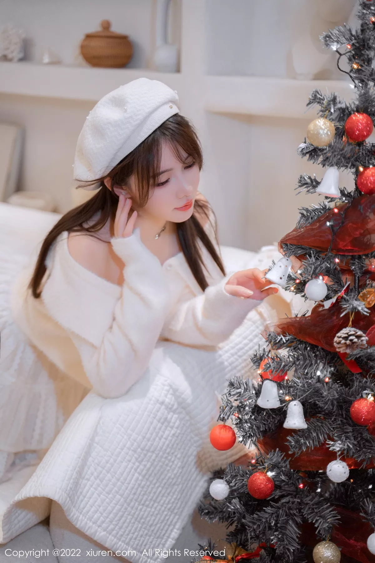 秀人集.com_[XiuRen秀人网]No.6025_模特婠婠么性感白色毛线上衣配白短裙秀曼妙身姿完美诱惑写真68P