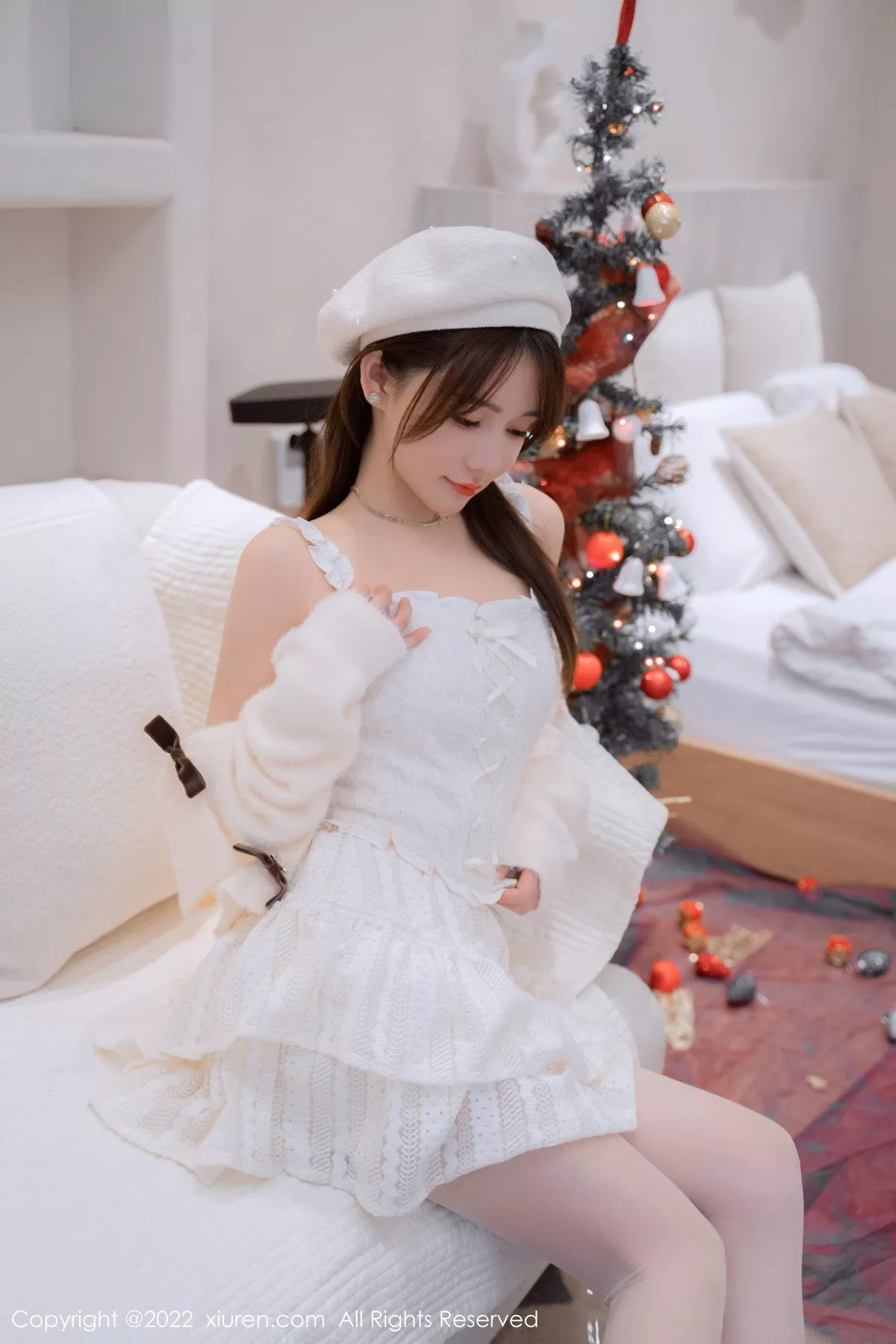 秀人集.com_[XiuRen秀人网]No.6025_模特婠婠么性感白色毛线上衣配白短裙秀曼妙身姿完美诱惑写真68P