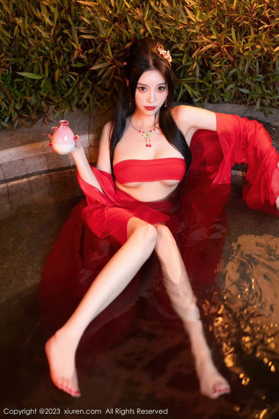 秀人集.com_[XiuRen秀人网]No.6149_女神杨晨晨Yome温泉性感半透红色丝绸秀丰满身材惹火诱惑写真88P