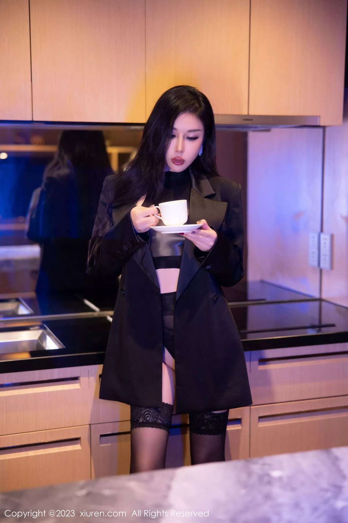 秀人集.com_[XiuRen秀人网]No.6143_模特田冰冰私房脱外衣露性感黑色情趣服饰秀豪乳遮点诱惑写真74P