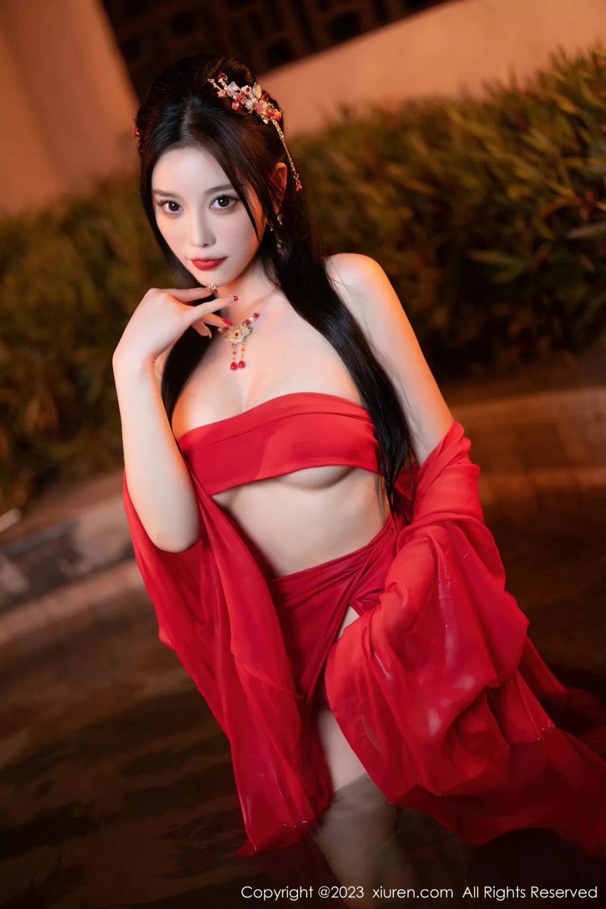 秀人集.com_[XiuRen秀人网]No.6149_女神杨晨晨Yome温泉性感半透红色丝绸秀丰满身材惹火诱惑写真88P