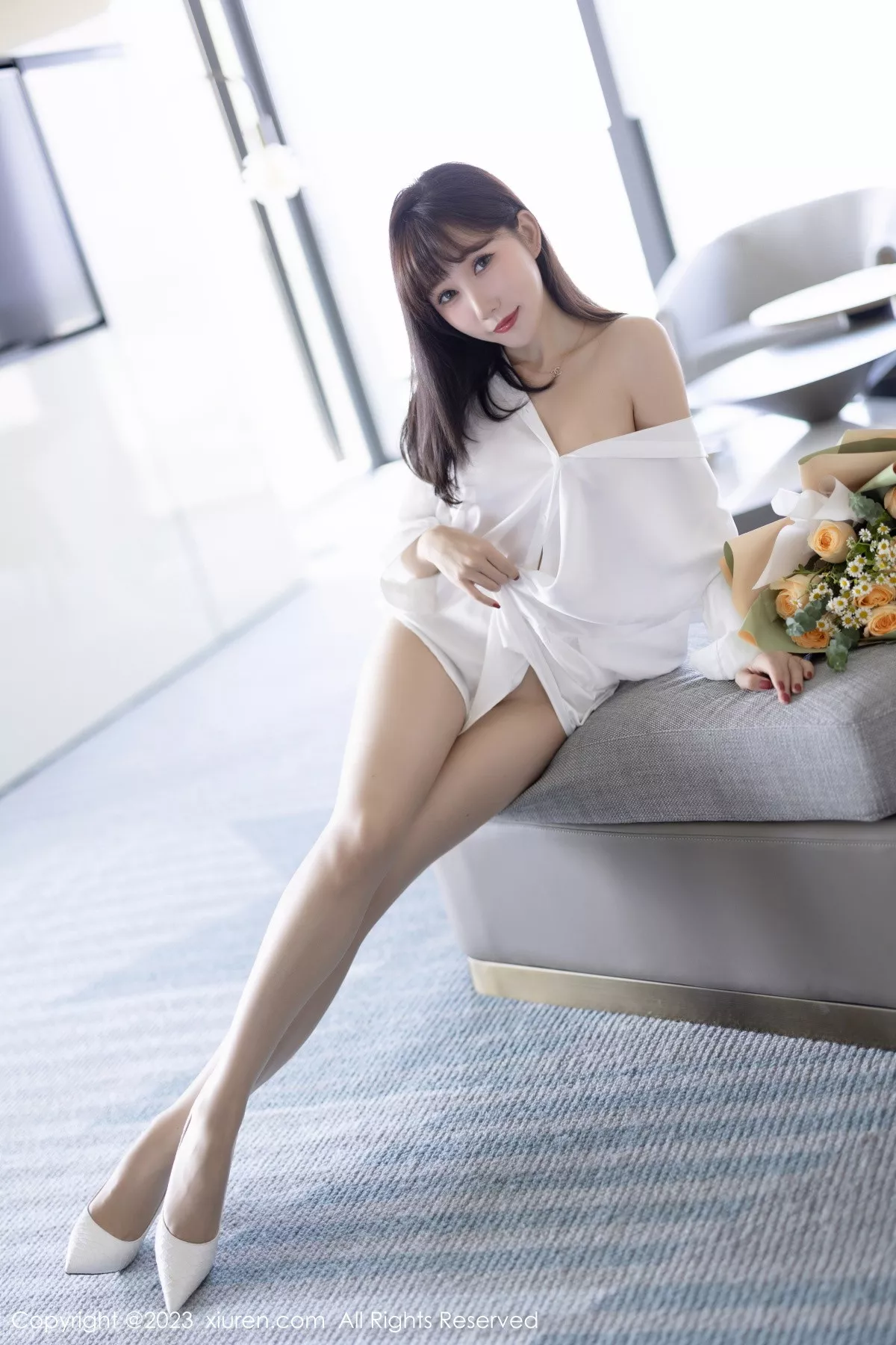 秀人集.com_[XiuRen秀人网]No.6153_模特波巧酱海南岛旅拍性感白T配原色丝袜秀曼妙身姿诱惑写真82P