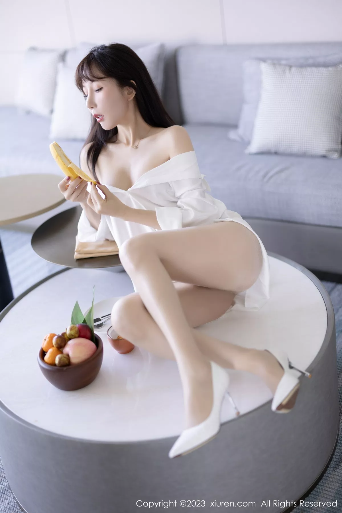 秀人集.com_[XiuRen秀人网]No.6153_模特波巧酱海南岛旅拍性感白T配原色丝袜秀曼妙身姿诱惑写真82P