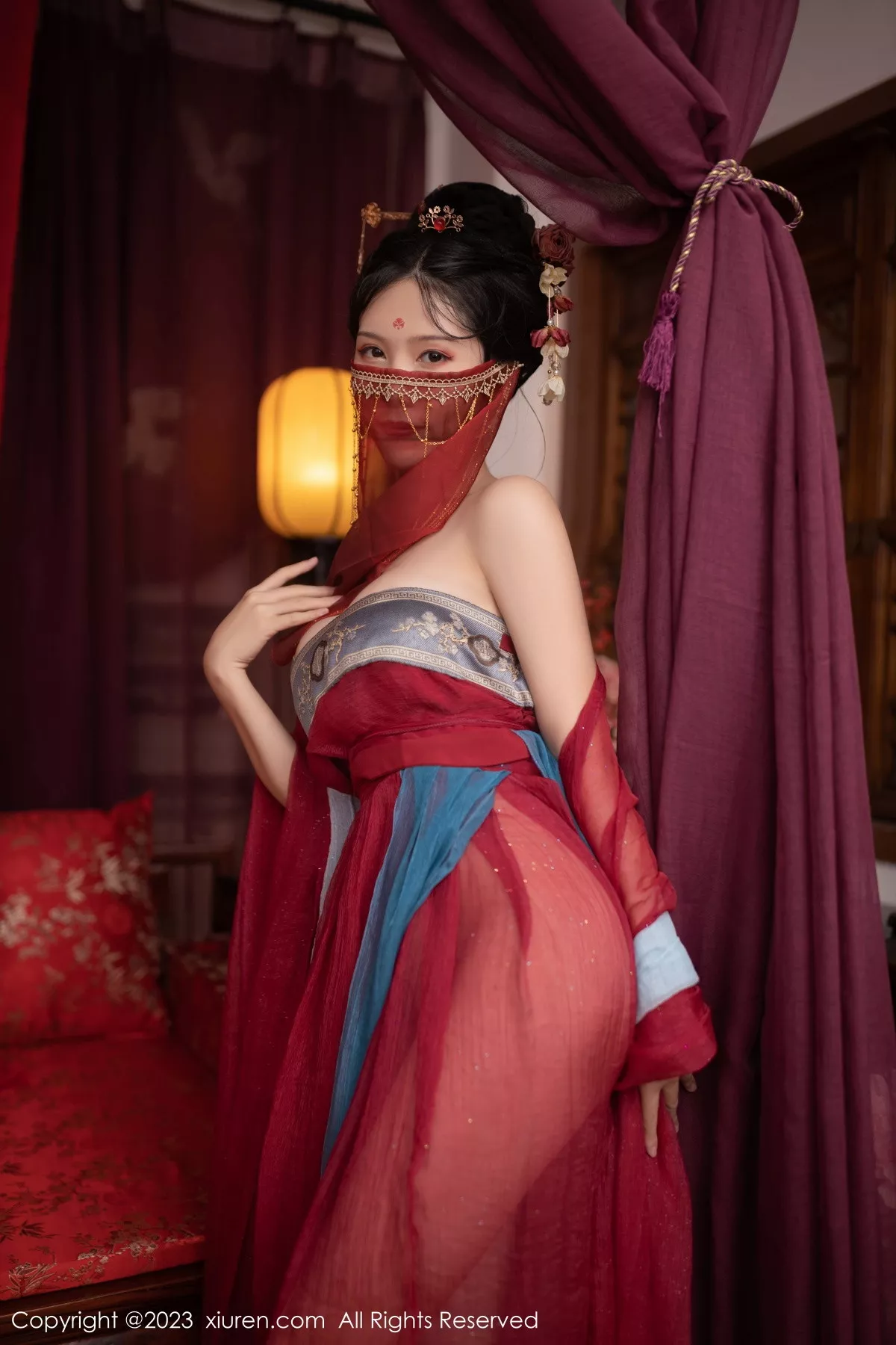 秀人集.com_[XiuRen秀人网]No.6154_模特利世歌姬角色扮演性感红色古装服低胸秀完美身材诱惑写真71P