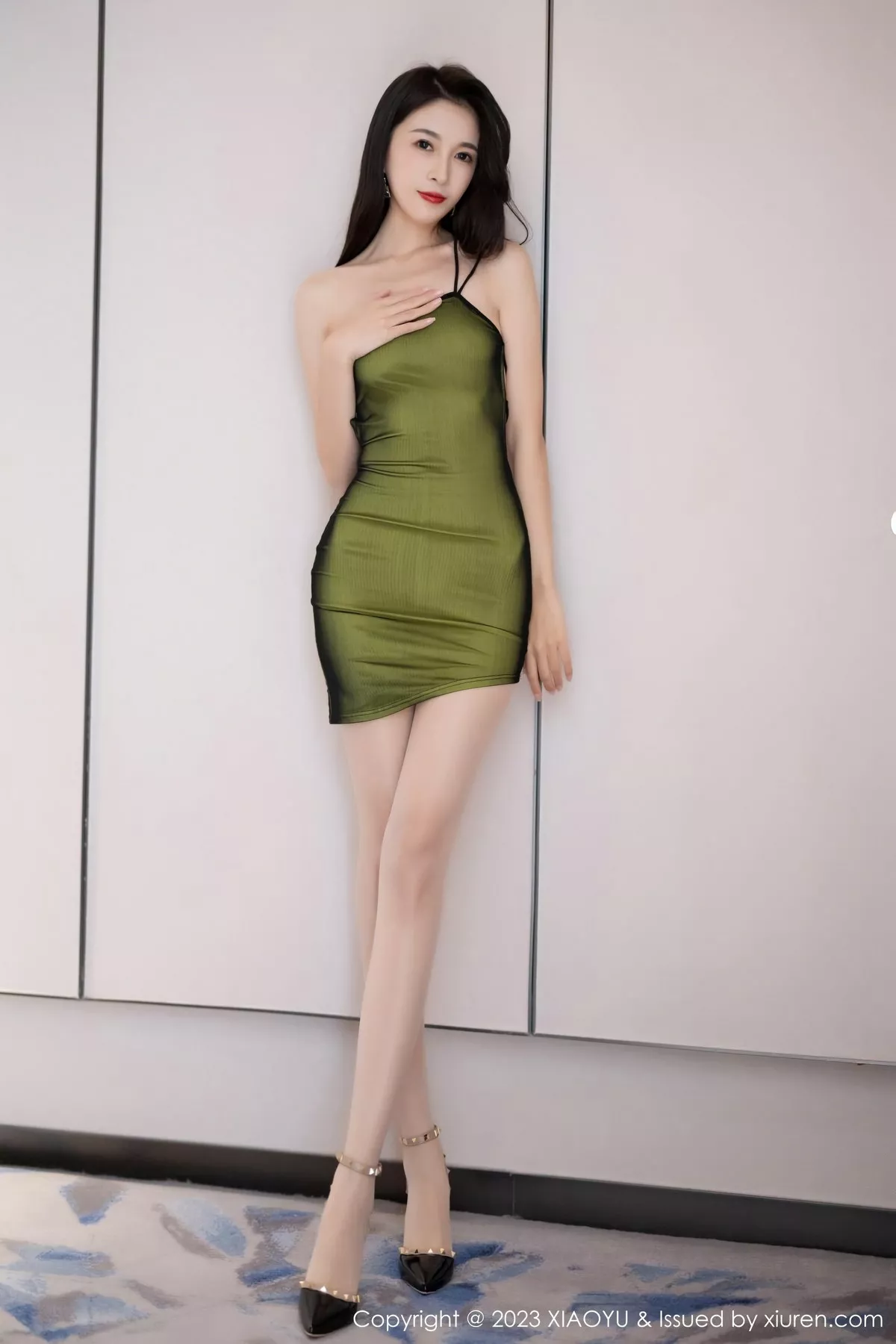 秀人集.com_[XiaoYu画语界]Vol.959_模特林乐一性感绿色露背连衣短裙半脱秀曼妙身姿迷人诱惑写真90P