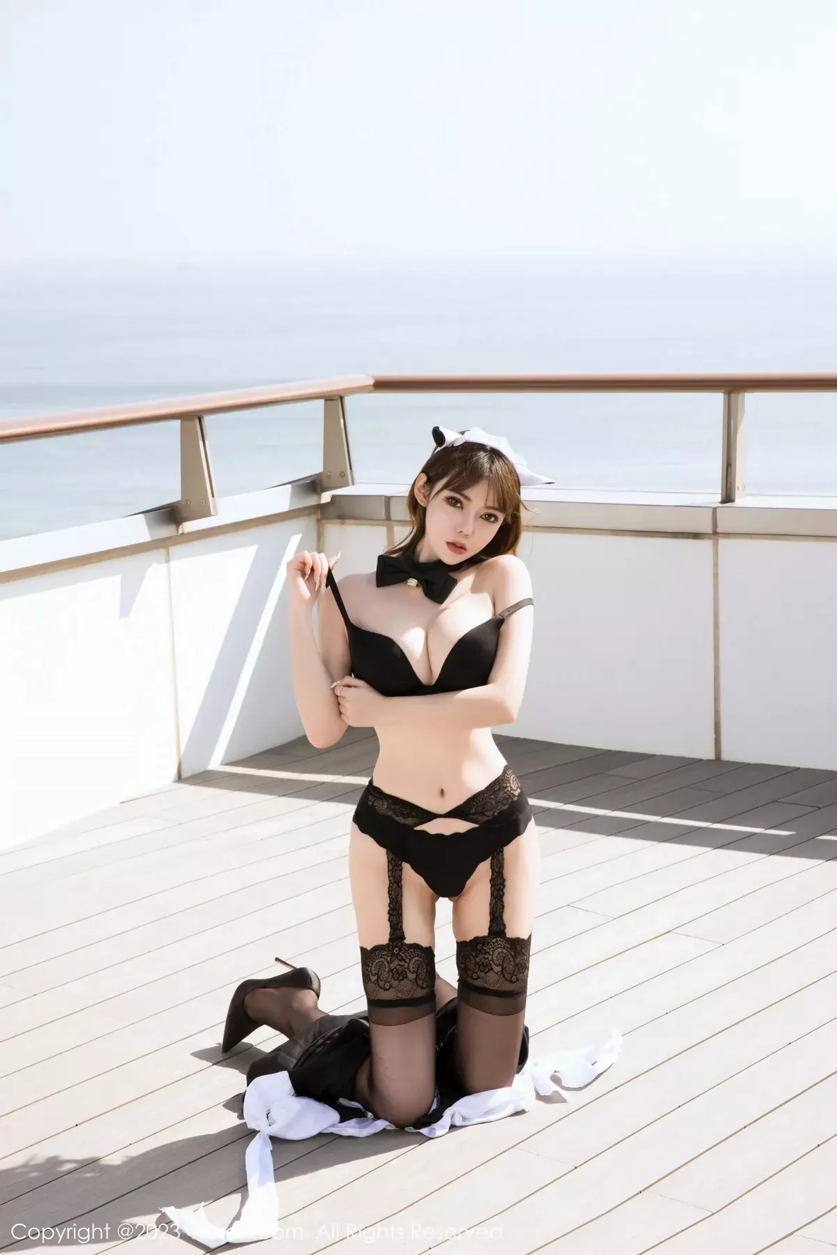 秀人集.com_[XiuRen秀人网]No.6224_模特萌汉药baby半脱女仆装露性感黑色内衣配蕾丝吊袜魅惑写真68P