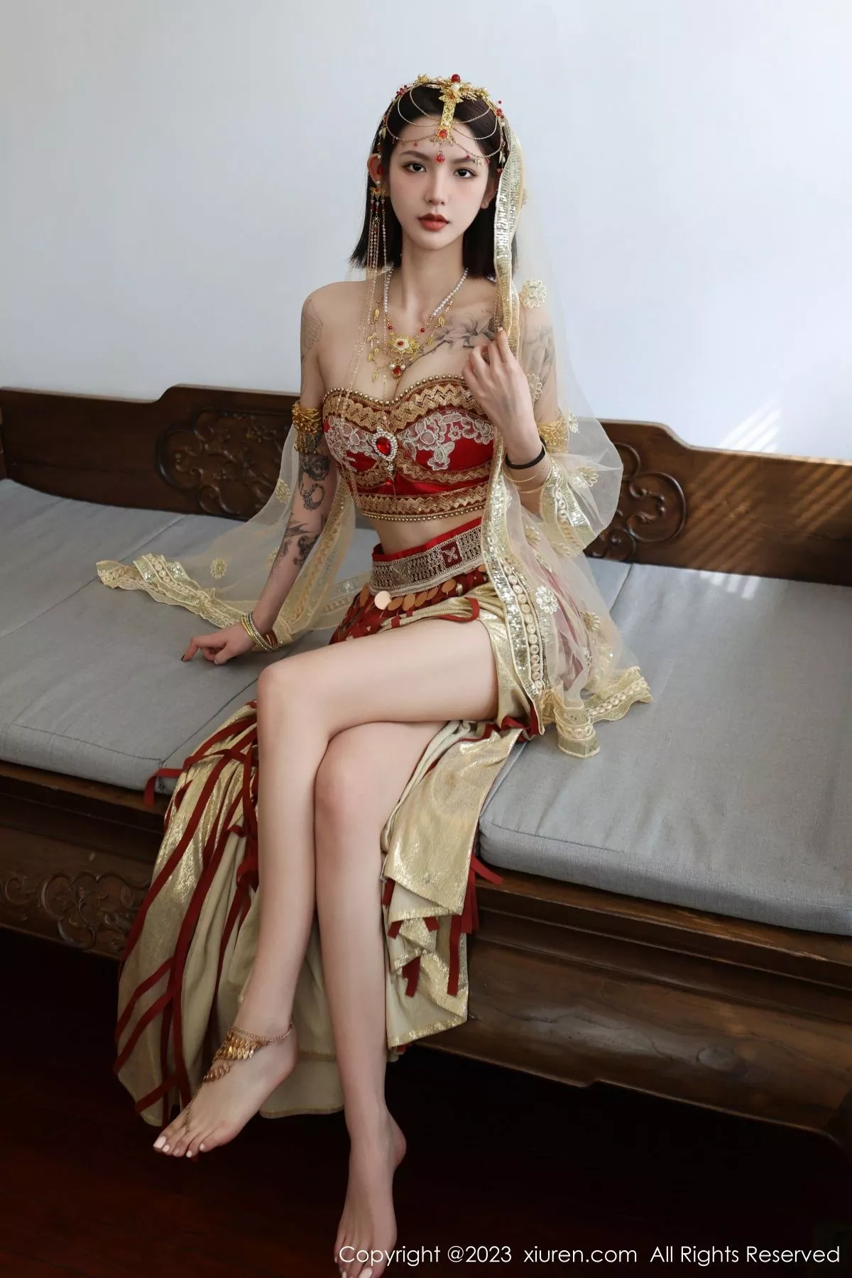 秀人集.com_[XiuRen秀人网]No.6240_模特乔一一性感异域风情舞女服饰秀曼妙身姿迷人气质诱惑写真76P