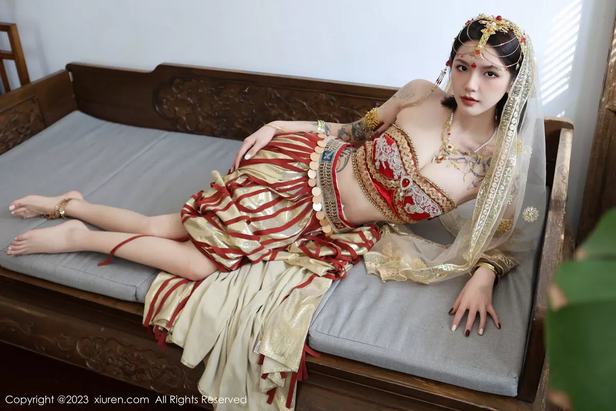 秀人集.com_[XiuRen秀人网]No.6240_模特乔一一性感异域风情舞女服饰秀曼妙身姿迷人气质诱惑写真76P