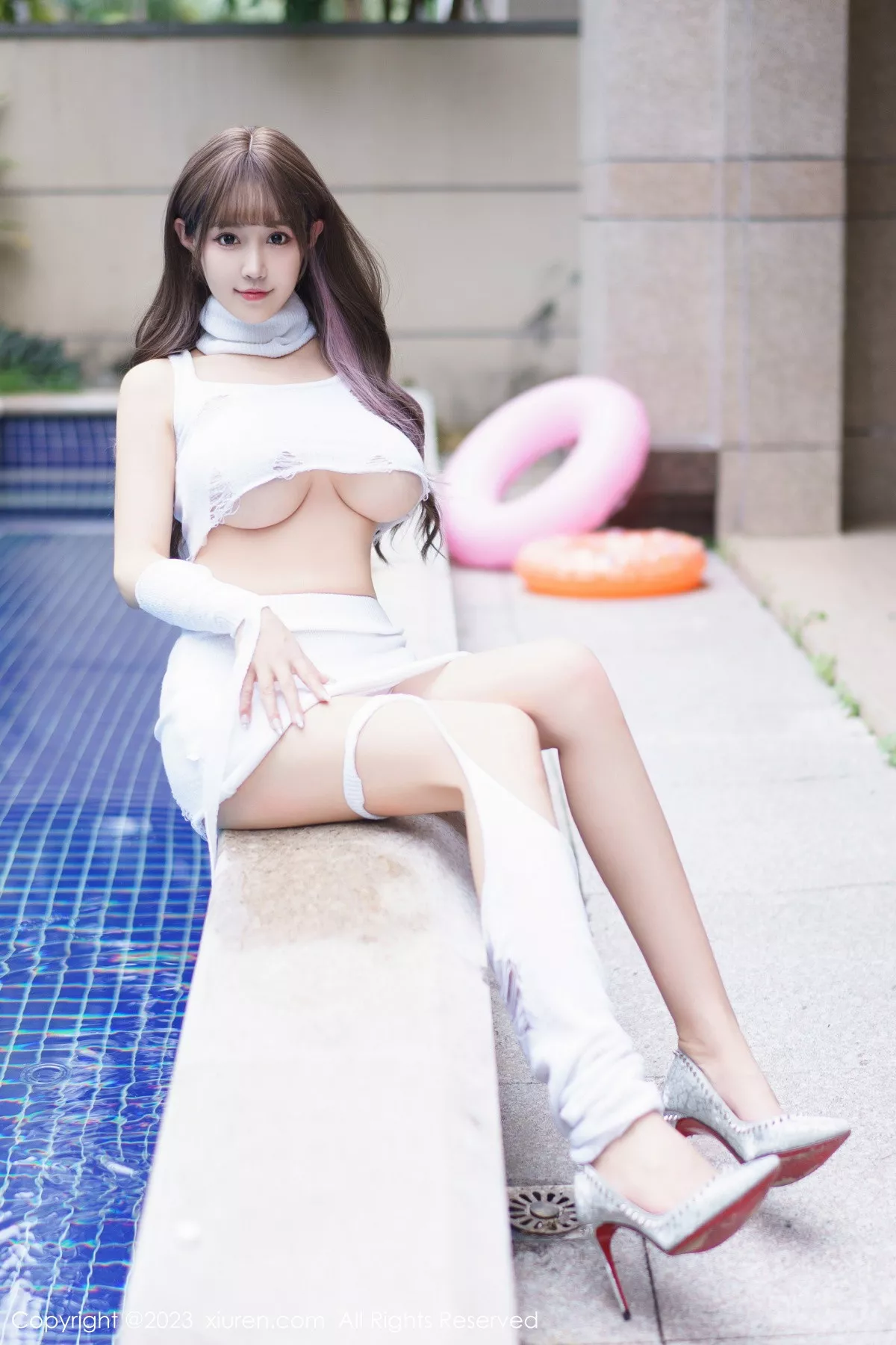 秀人集.com_[XiuRen秀人网]No.6261_女神朱可儿Flora白色短款上衣配短裙秀雪峰美臀丰满诱惑写真80P