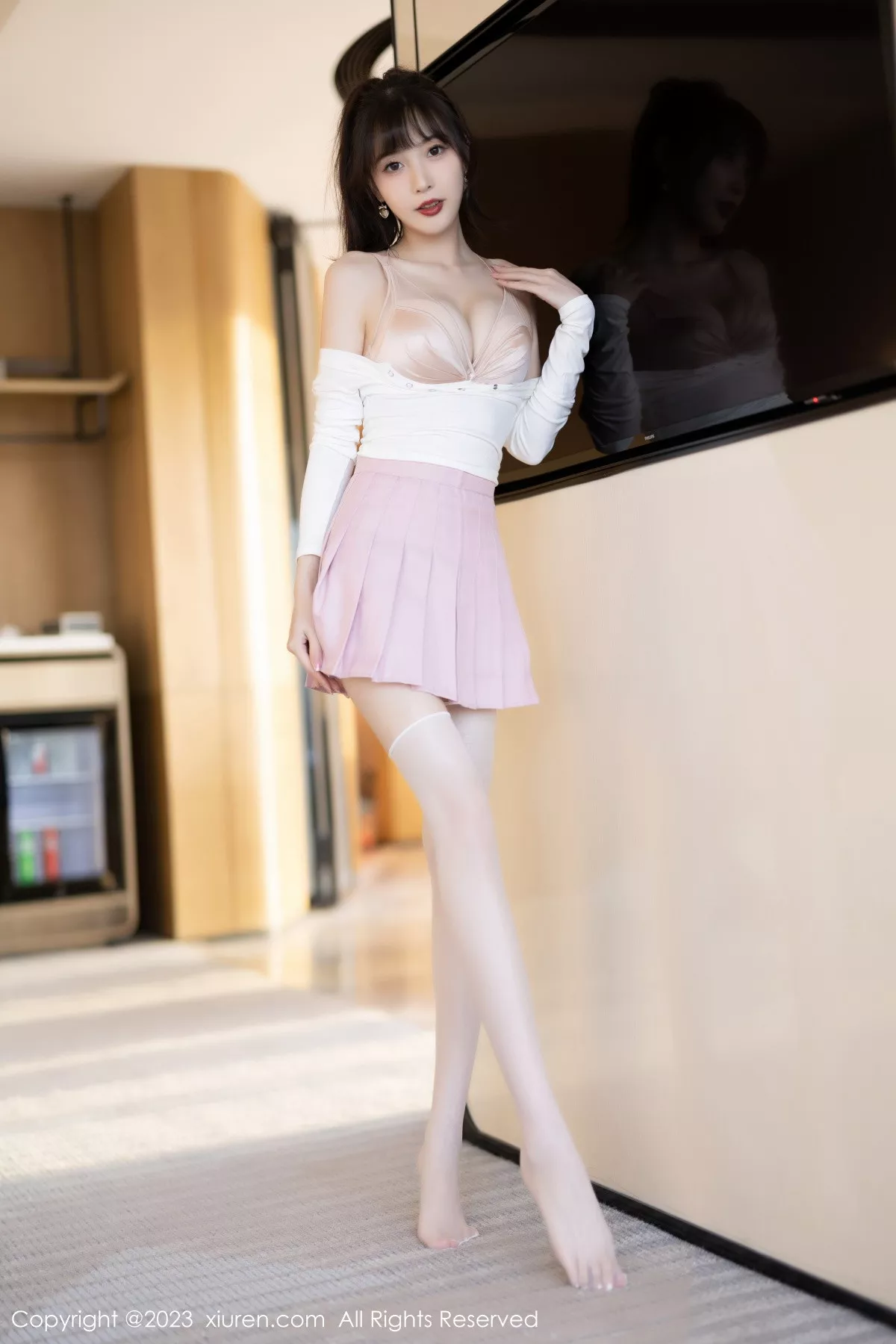 秀人集.com_[XiuRen秀人网]No.6263_模特林星阑白色上衣配粉色短裙露性感内衣秀曼妙身材诱惑写真85P