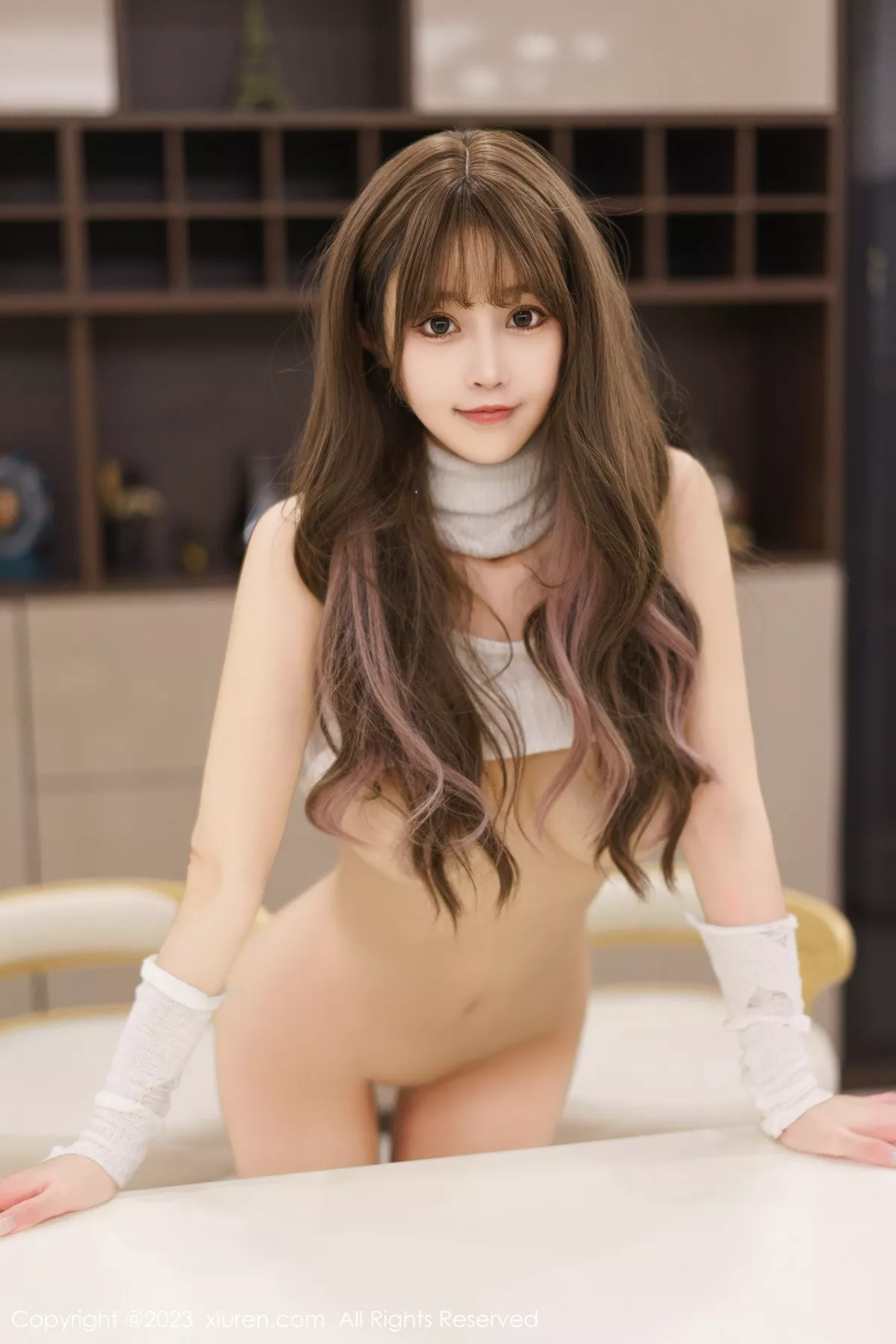 秀人集.com_[XiuRen秀人网]No.6261_女神朱可儿Flora白色短款上衣配短裙秀雪峰美臀丰满诱惑写真80P