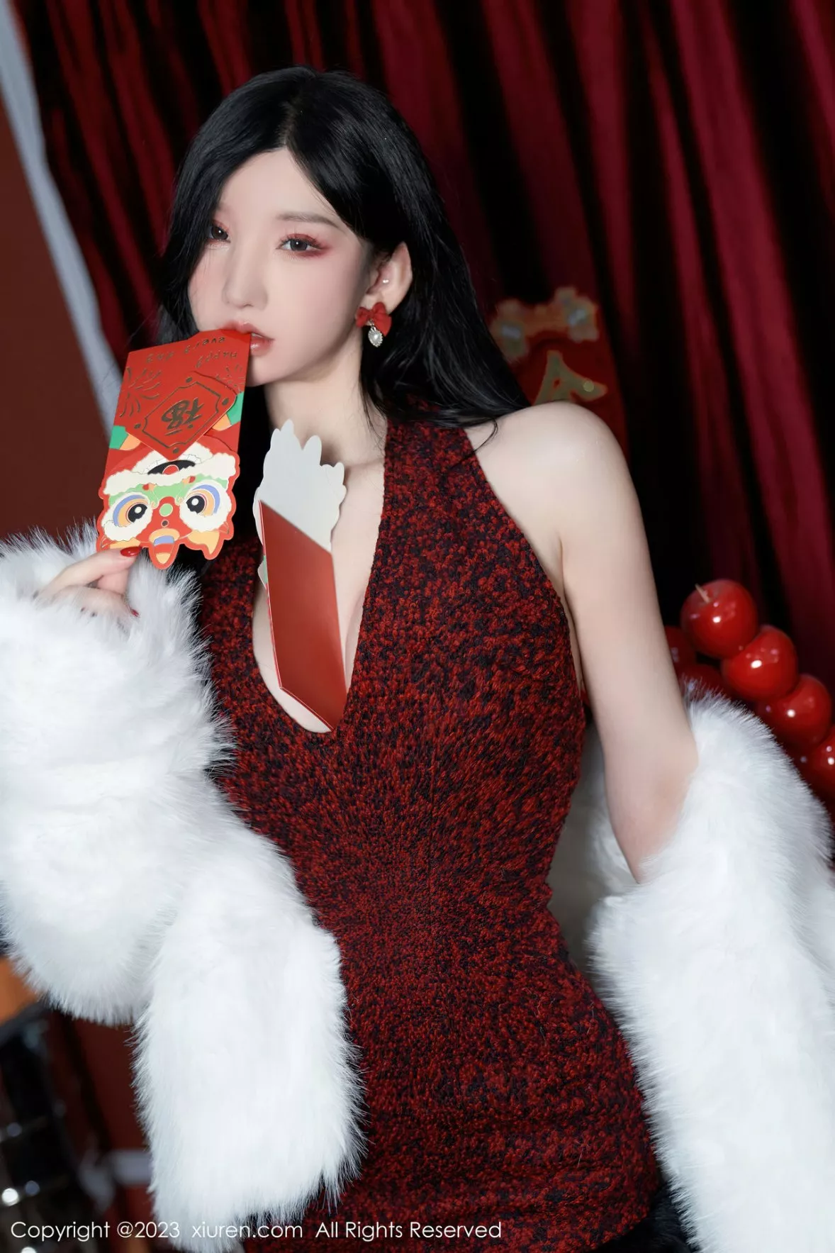 秀人集.com_[XiuRen秀人网]No.6174_女神周于希Sally新春主题低胸服饰配超薄黑丝秀完美身材诱惑写真85P