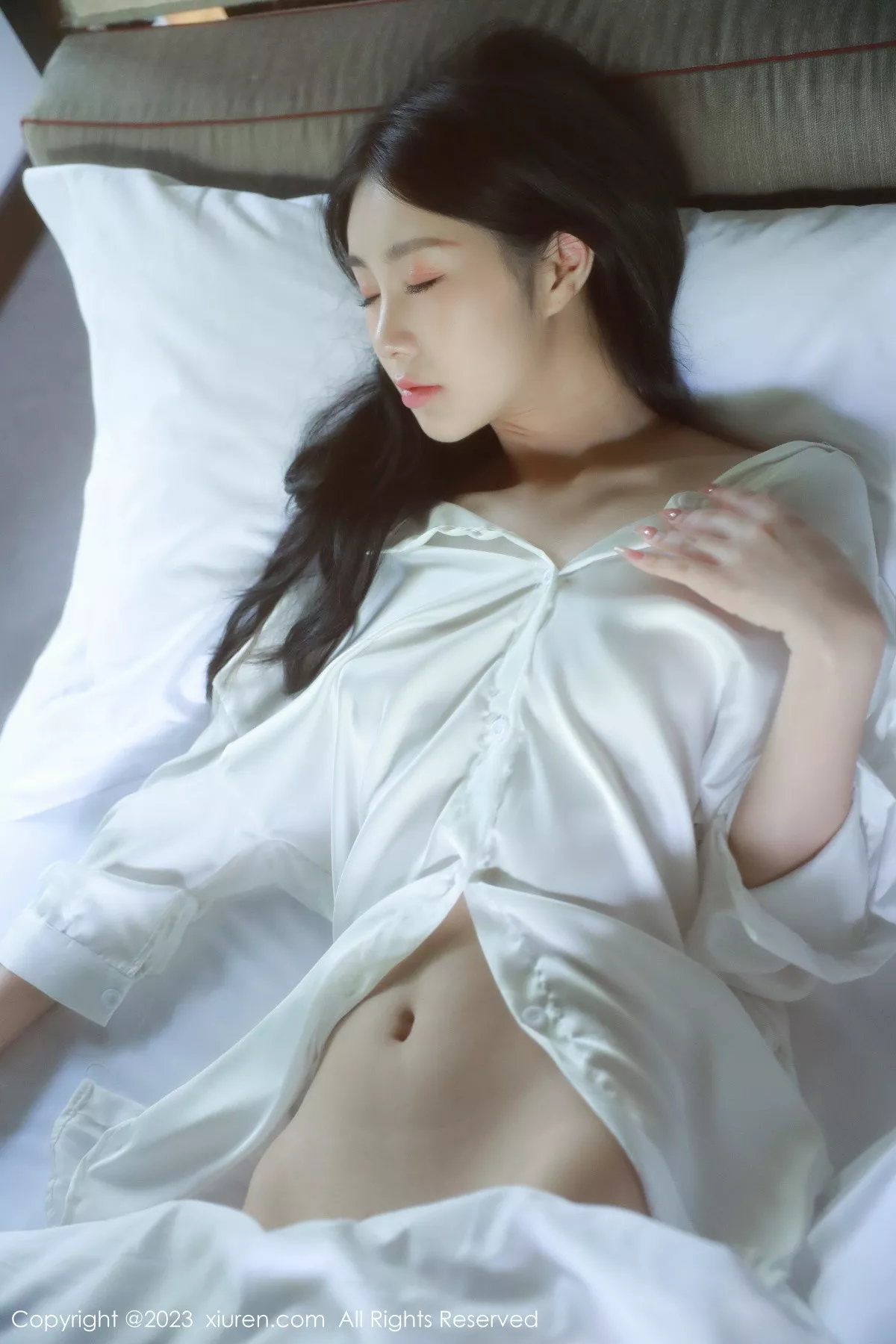 秀人集.com_[XiuRen秀人网]No.6183_模特谢晚晚私房床上脱性感白T秀曼妙身姿美轮美奂迷人诱惑写真44P