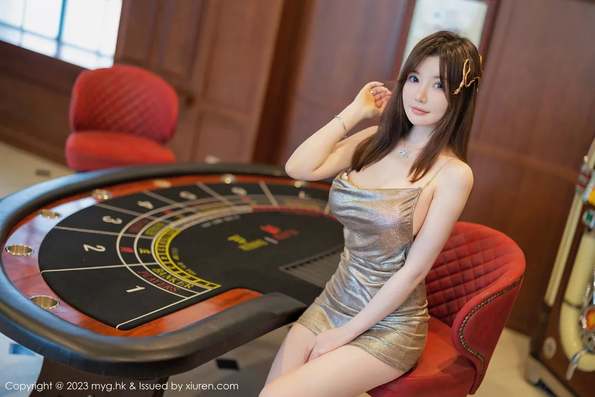 秀人集.com_[MyGirl美媛馆]Vol.646_模特糯美子MINIbabe澳门旅拍暗金色吊带裙秀豪乳翘臀诱惑写真60P