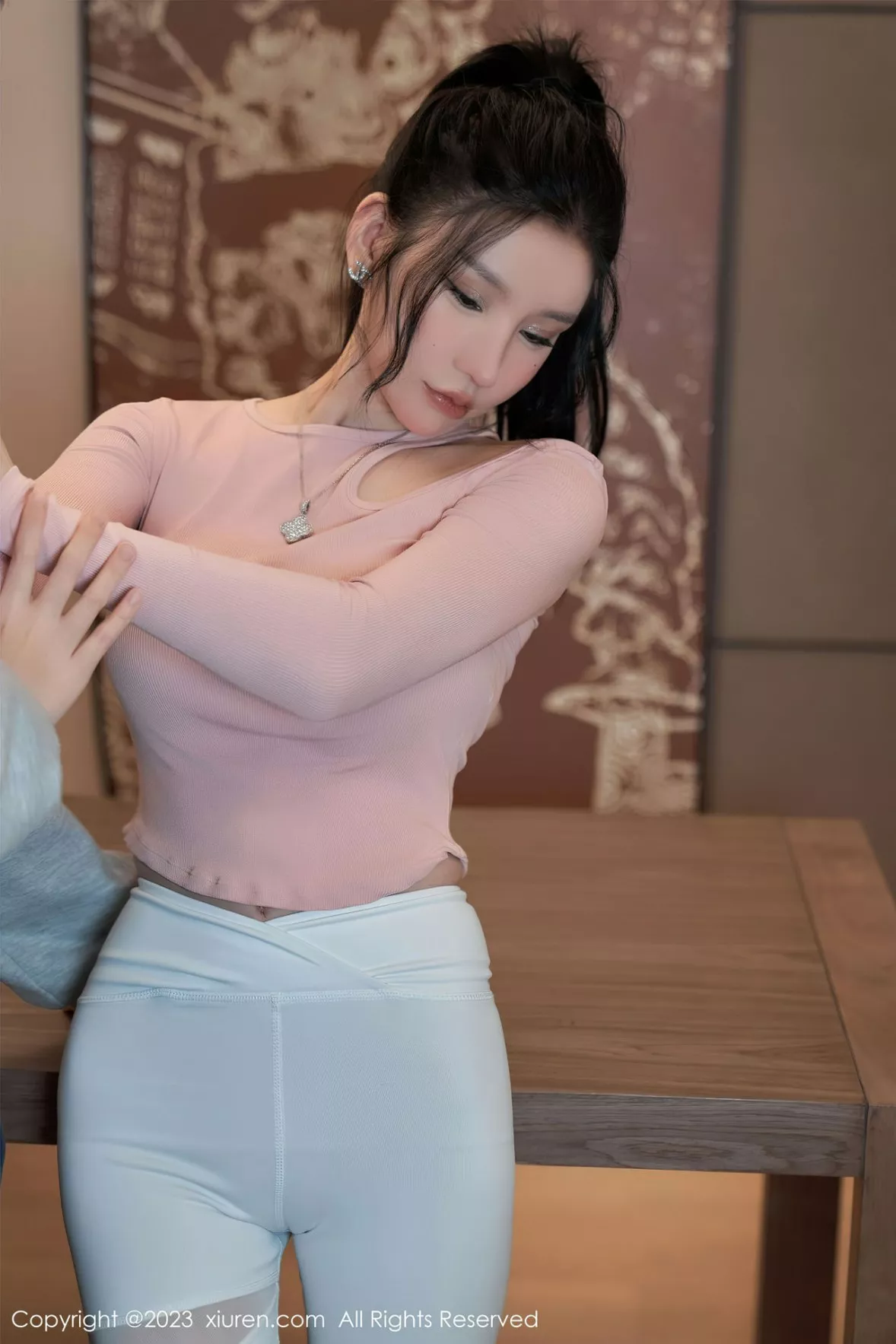 秀人集.com_[XiuRen秀人网]No.6285_女神周于希Sally澳门旅拍健身少女主题超薄肉丝秀翘臀诱惑写真80P