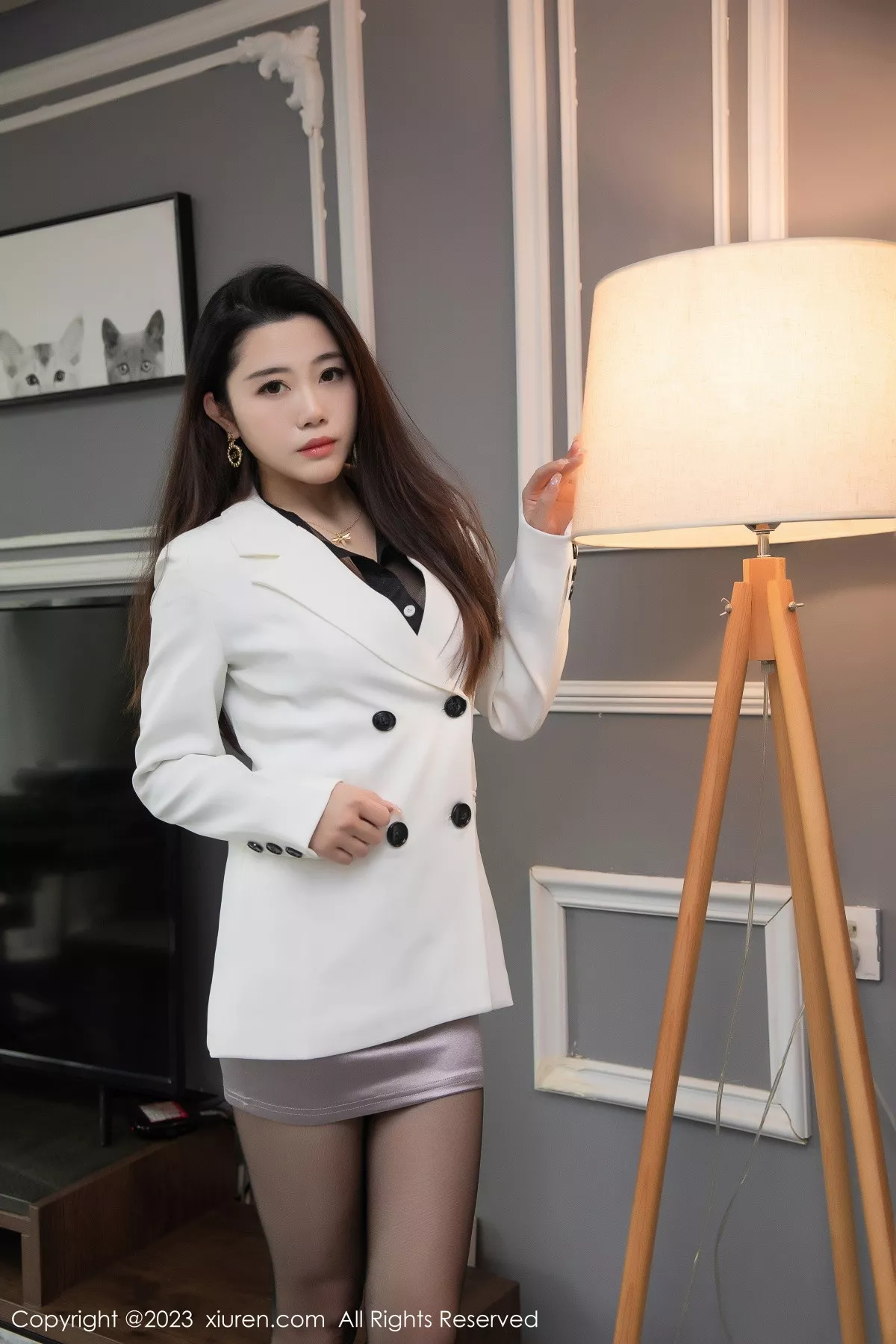 秀人集.com_[XiuRen秀人网]No.6327_模特严利娅Yuliya性感黑色轻透上衣露浅色内衣超薄黑丝诱惑写真56P