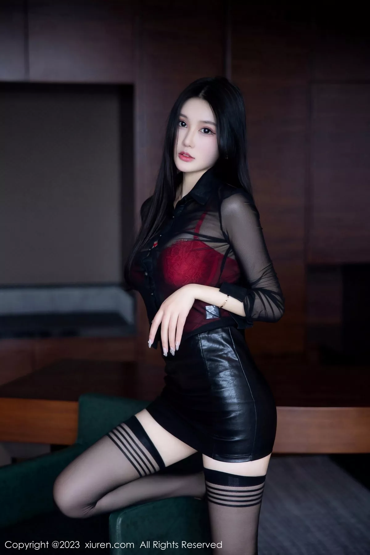 秀人集.com_[XiuRen秀人网]No.6332_新人模特桐桐脱黑色轻透薄纱露性感红色蕾丝内衣迷人诱惑写真84P