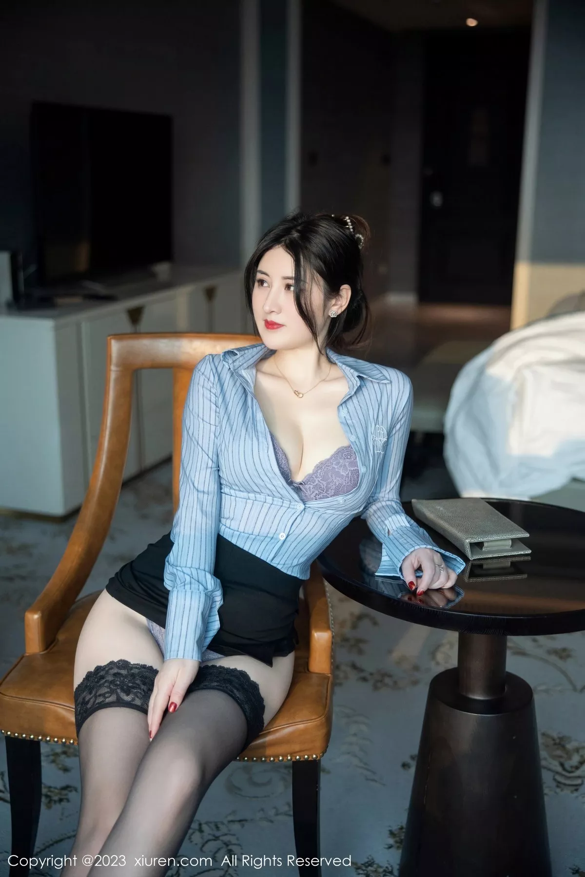 秀人集.com_[XiuRen秀人网]No.6343_模特诗诗kiki条纹T恤配黑短裙露性感蕾丝内衣魅惑黑丝诱惑写真78P