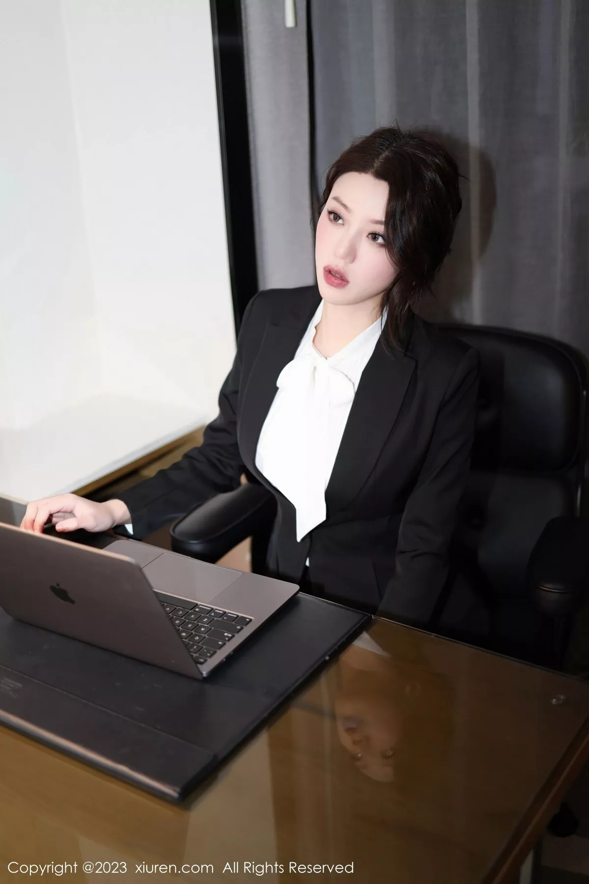 秀人集.com_[XiuRen秀人网]No.6342_模特米娜MnaL性感白T配开档黑丝情趣捆绑秀惹火身材诱惑写真95P