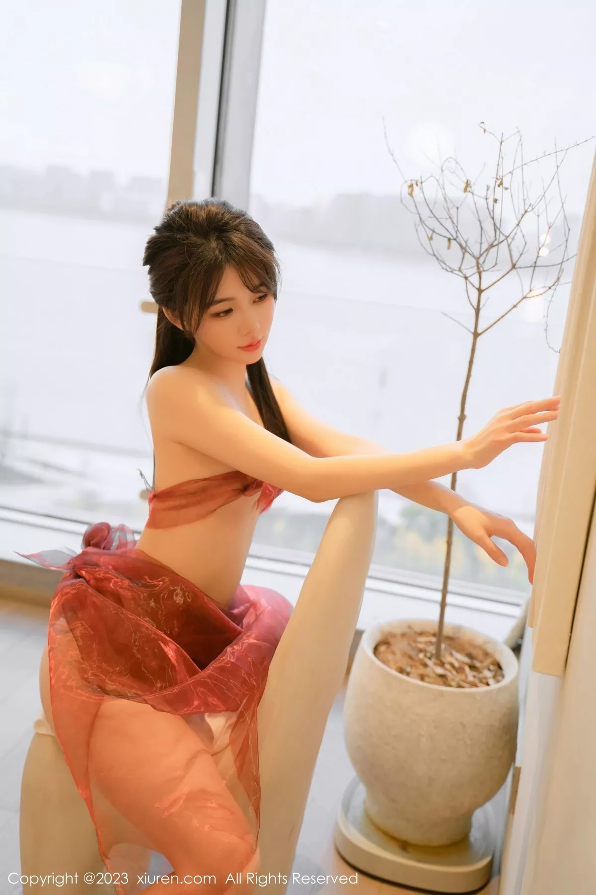 秀人集.com_[XiuRen秀人网]No.6348_模特婠婠么私房性感红色轻透薄纱服饰秀绝美身材迷人诱惑写真68P