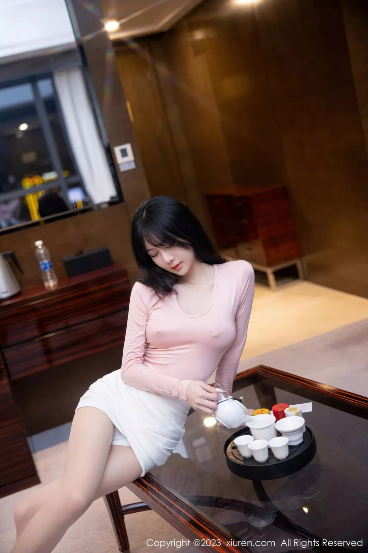 秀人集.com_[XiuRen秀人网]No.6367_模特谢小蒽性感粉色上衣配白短裙露超薄无内肉丝撩人诱惑写真91P