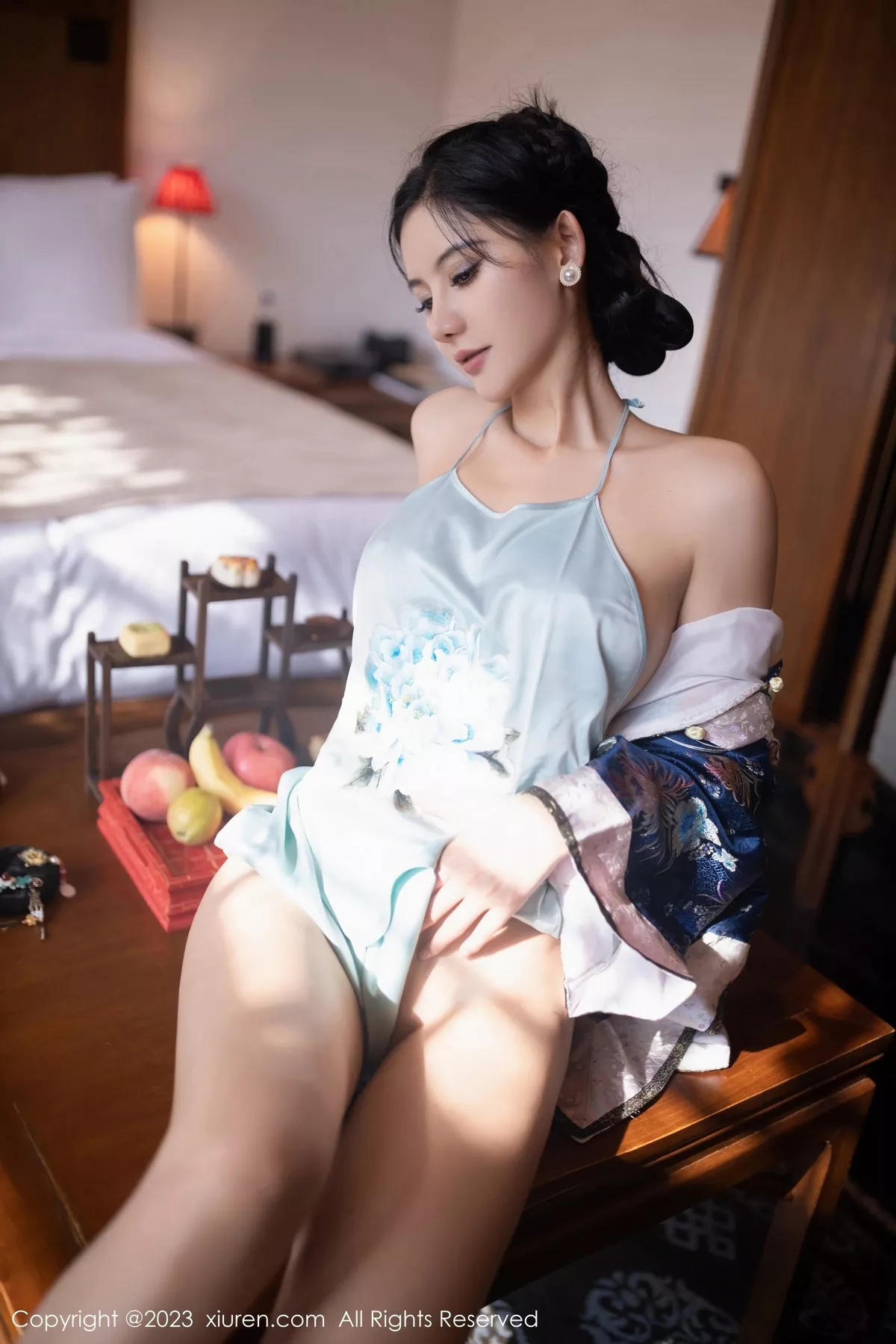 秀人集.com_[XiuRen秀人网]No.6398_模特就是阿朱啊脱宫廷古装露蓝色睡衣秀曼妙绝美身姿诱惑写真86P