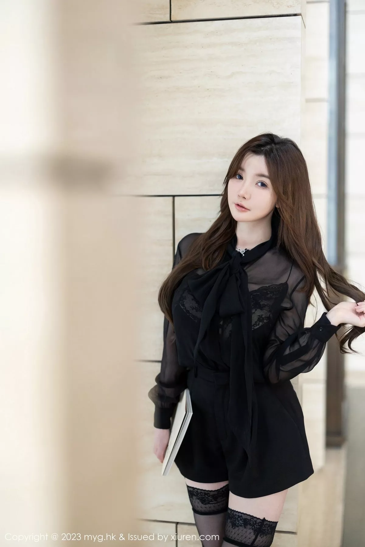 秀人集.com_[MyGirl美媛馆]Vol.649_模特糯美子MINIbabe性感黑色蕾丝内衣配黑色蕾丝吊袜魅惑写真62P