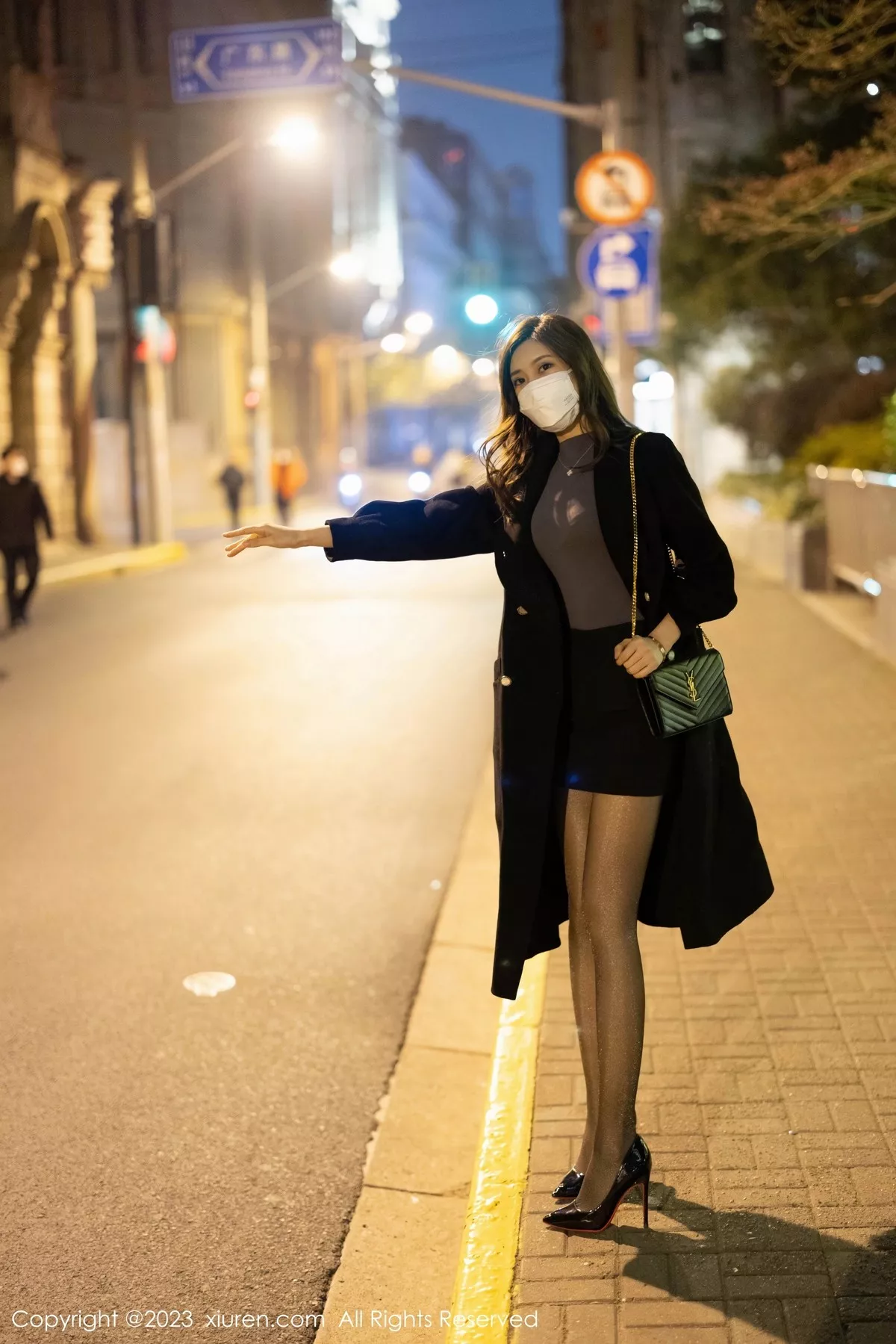 秀人集.com_[XiuRen秀人网]No.6395_女神绮里嘉ula深灰色收身上衣配黑短裙露性感灰色内衣诱惑写真79P