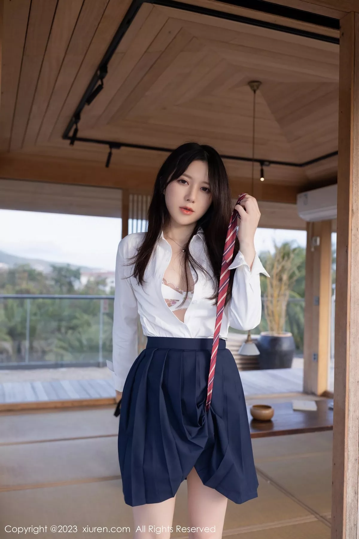 秀人集.com_[XiuRen秀人网]No.6400_模特鱼子酱Fish性感学妹装扮白T配深蓝短裙秀曼妙身姿诱惑写真82P