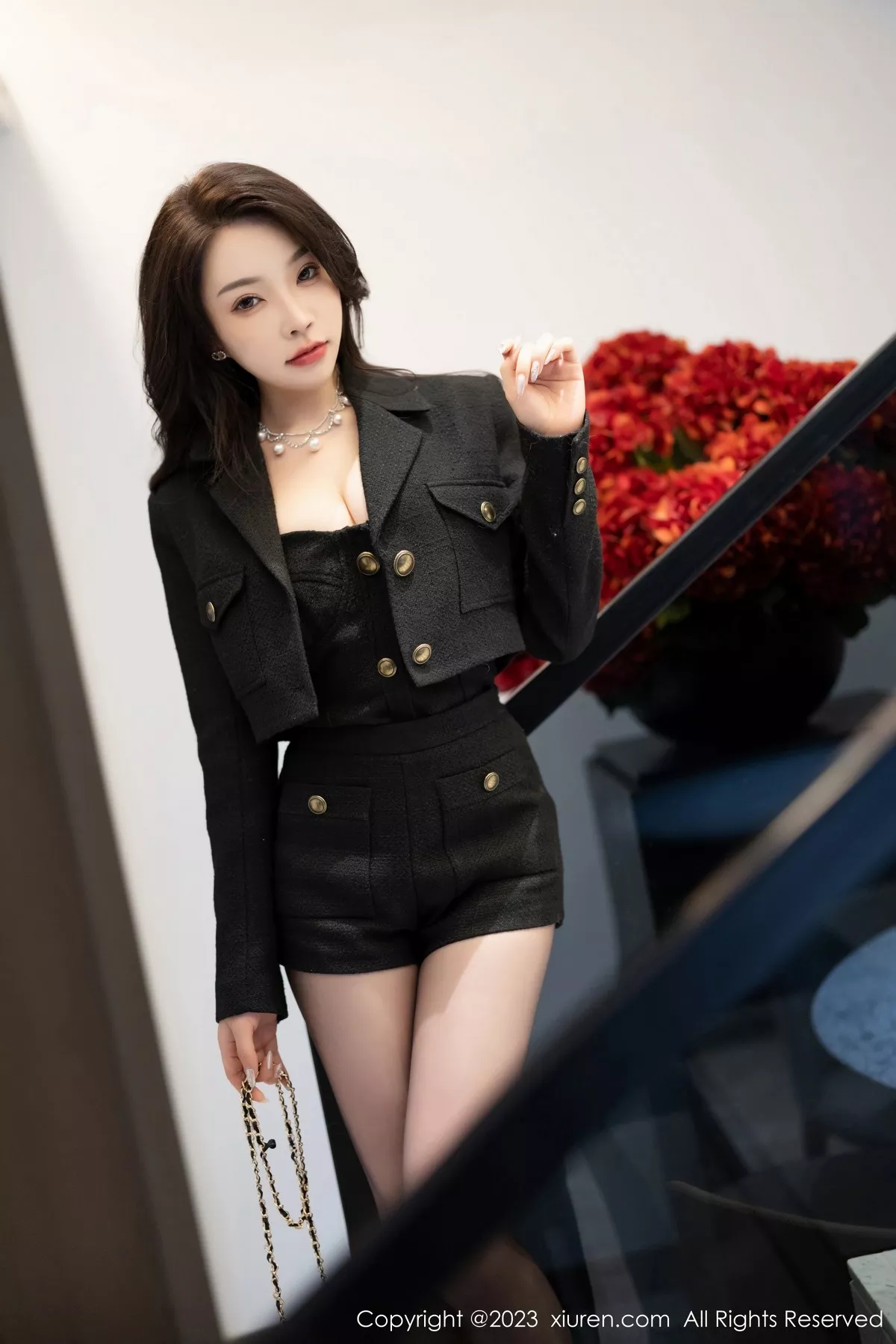 秀人集.com_[XiuRen秀人网]No.6399_女神徐莉芝Booty脱黑色服饰露性感黑色轻透薄纱内衣诱惑写真90P