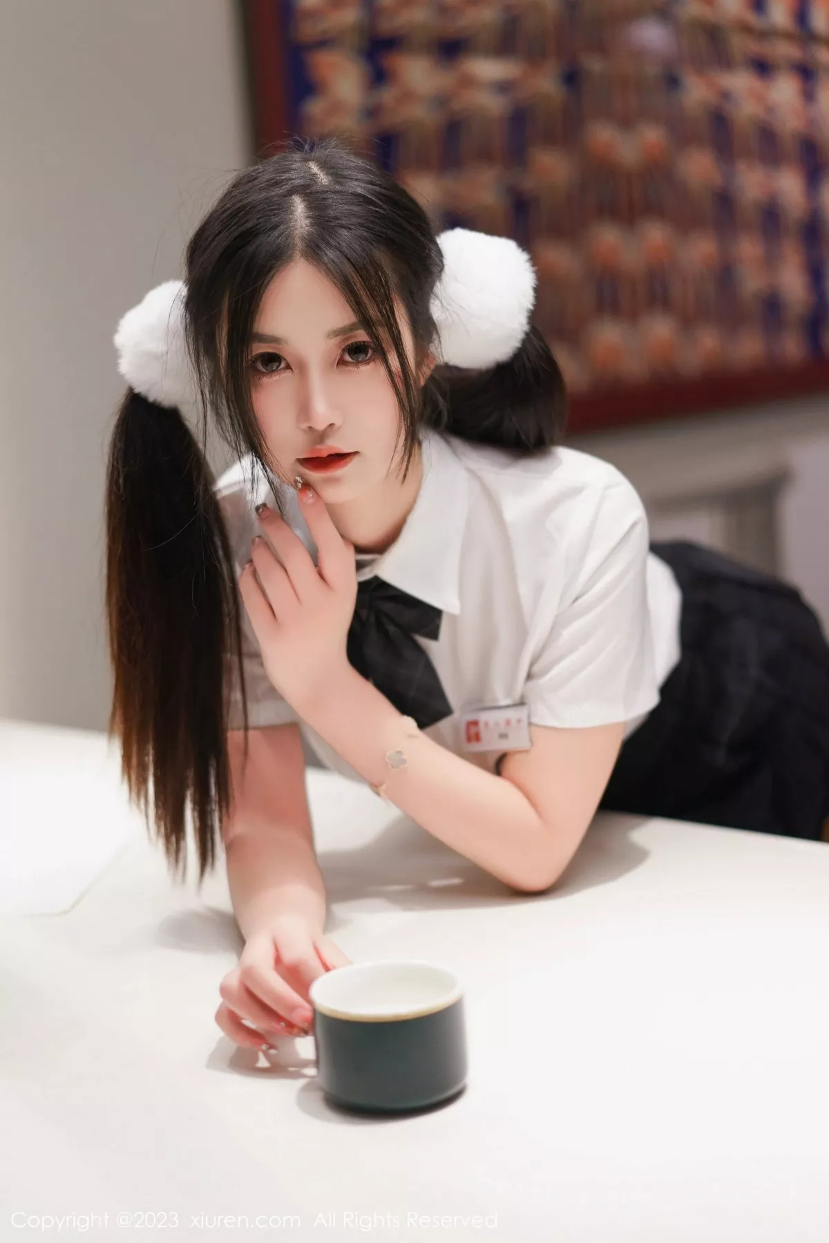 秀人集.com_[XiuRen秀人网]No.6397_模特laura阿姣泰国旅拍白色上衣配黑短裙露蕾丝边内衣诱惑写真81P