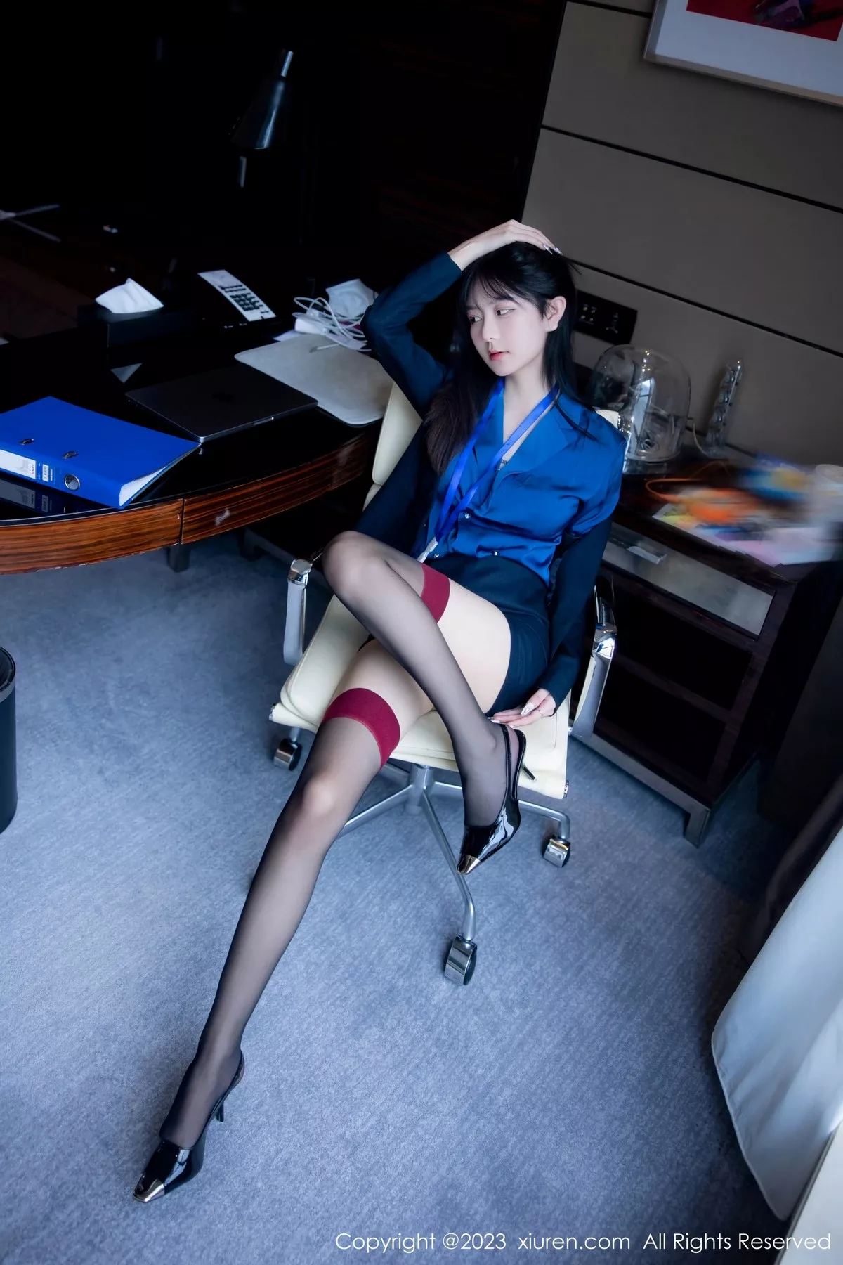 秀人集.com_[XiuRen秀人网]No.6407_模特谢小蒽性感OL装脱制服露紫色蕾丝内衣配超薄黑丝诱惑写真91P