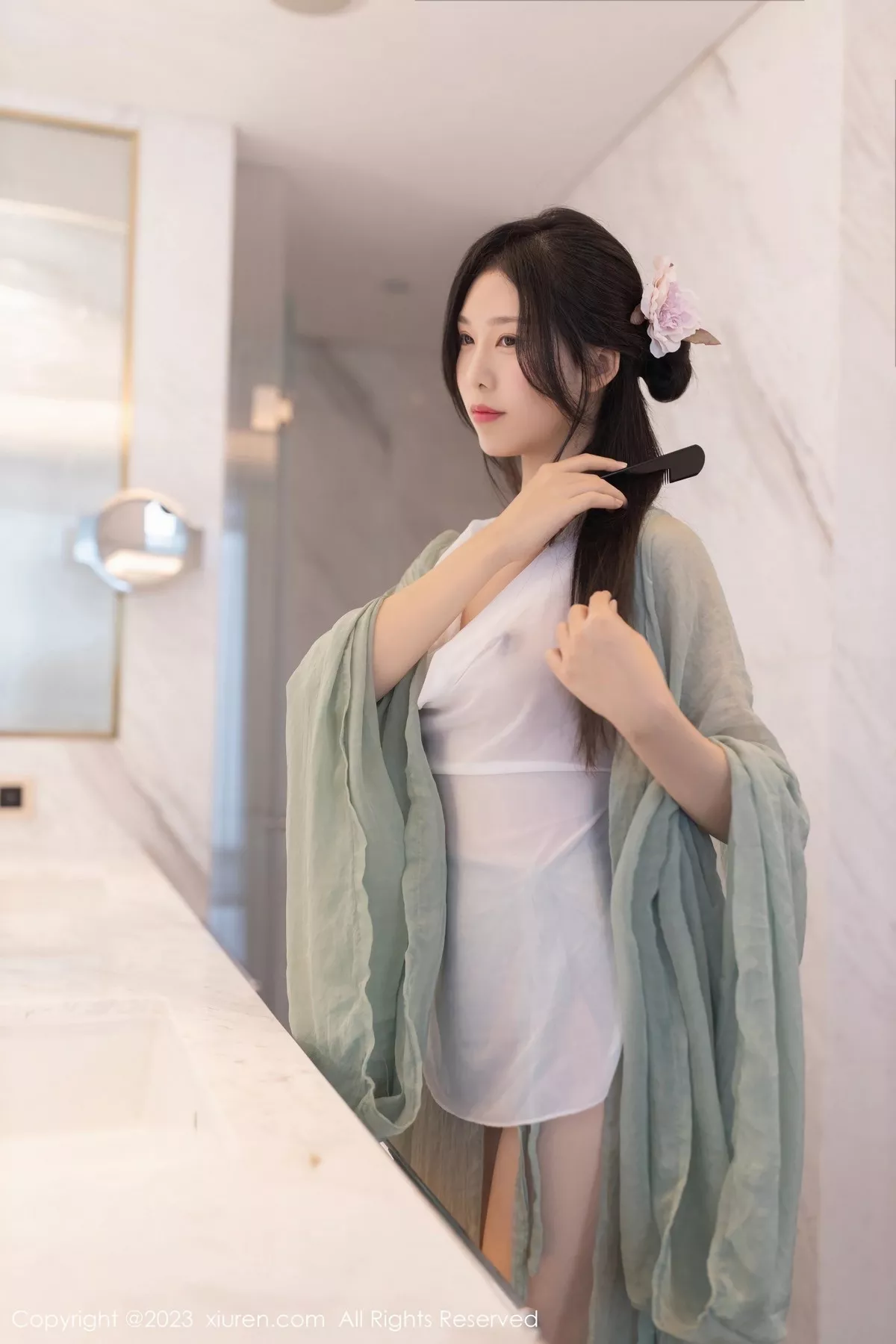 秀人集.com_[XiuRen秀人网]No.6420_模特利世性感绿色古装服饰配白色薄纱秀曼妙身姿迷人诱惑写真74P