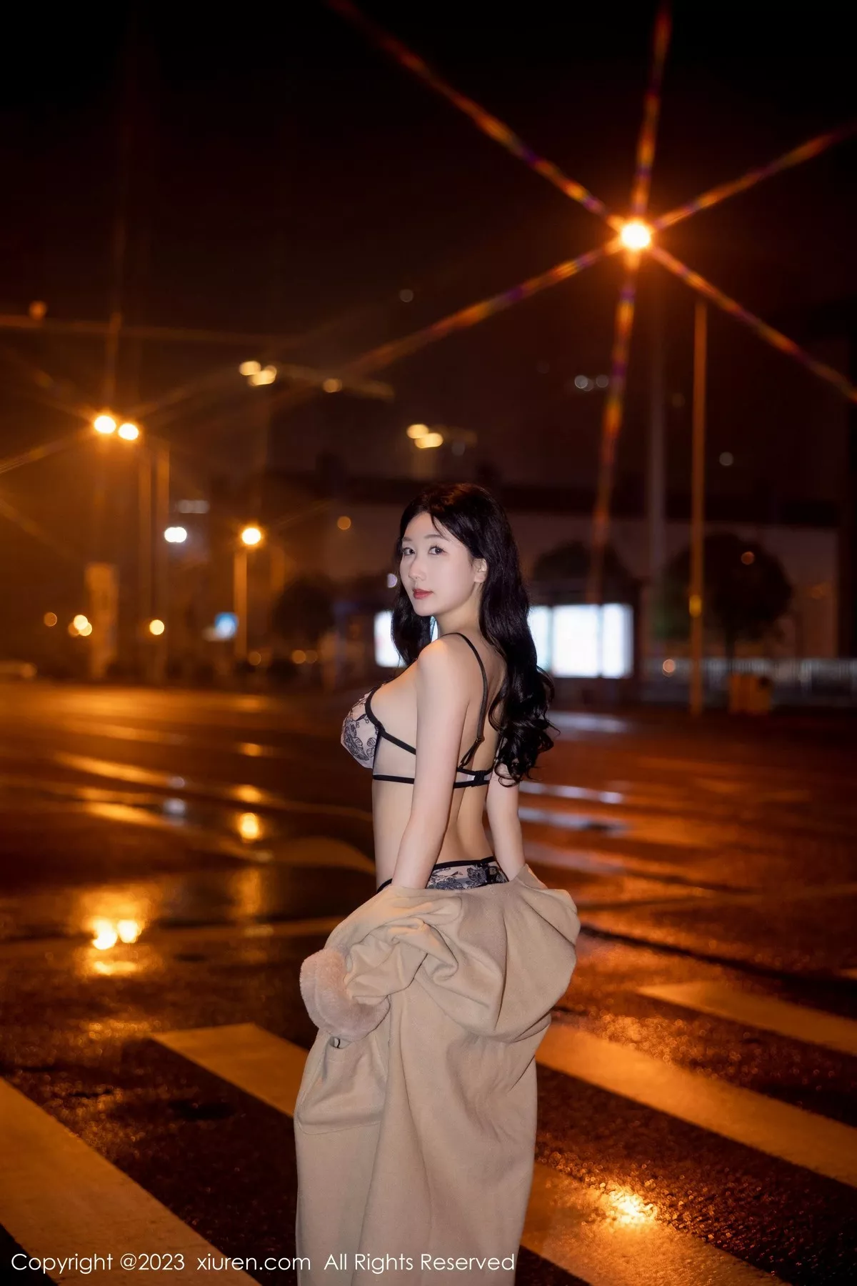 秀人集.com_[XiuRen秀人网]No.6424_模特江真真脱外套露性感蕾丝内衣配黑丝吊袜秀完美身材诱惑写真66P