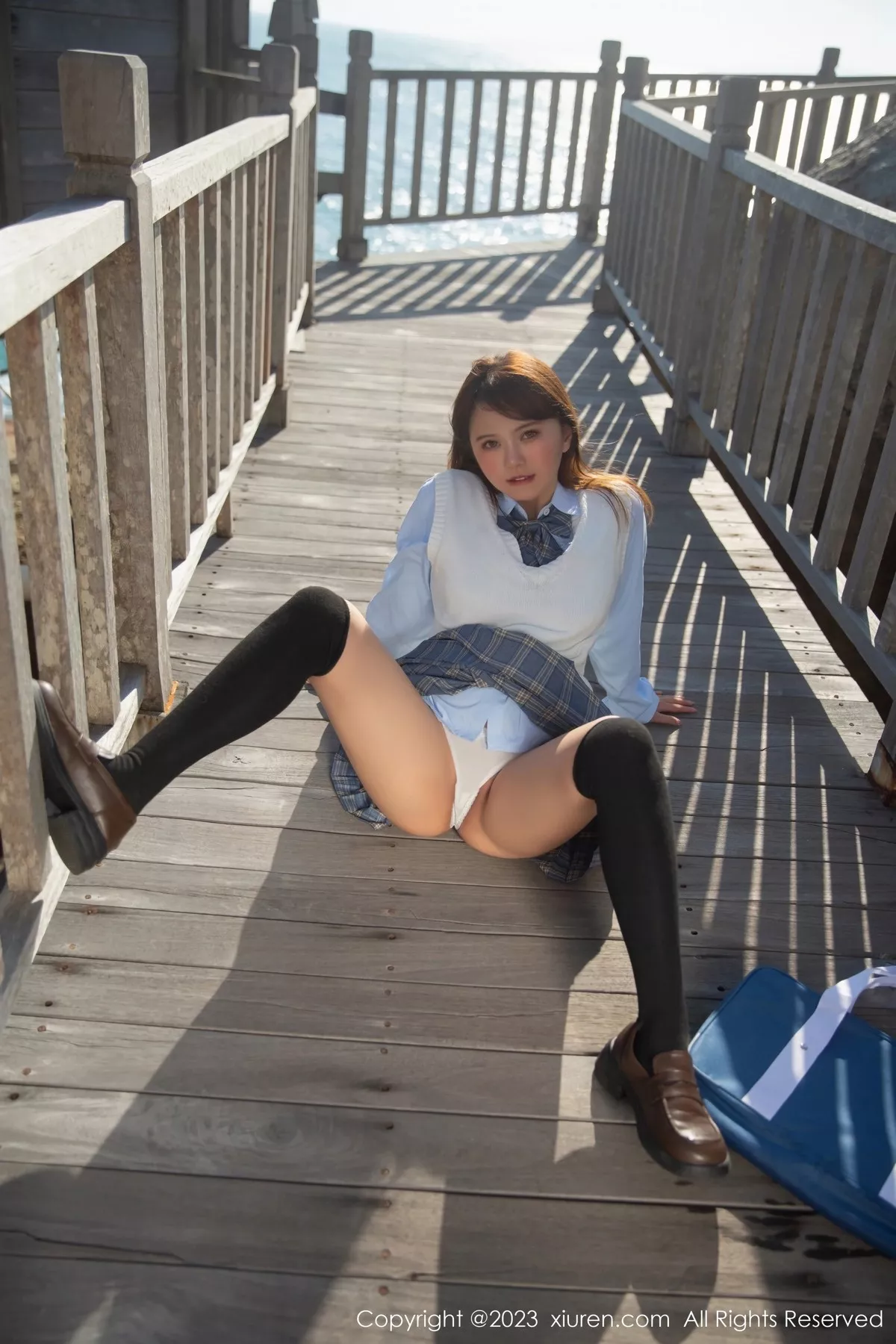 秀人集.com_[XiuRen秀人网]No.6423_模特张思允Nice海边场景淡蓝色上衣配格子裙露浅色内衣诱惑写真81P
