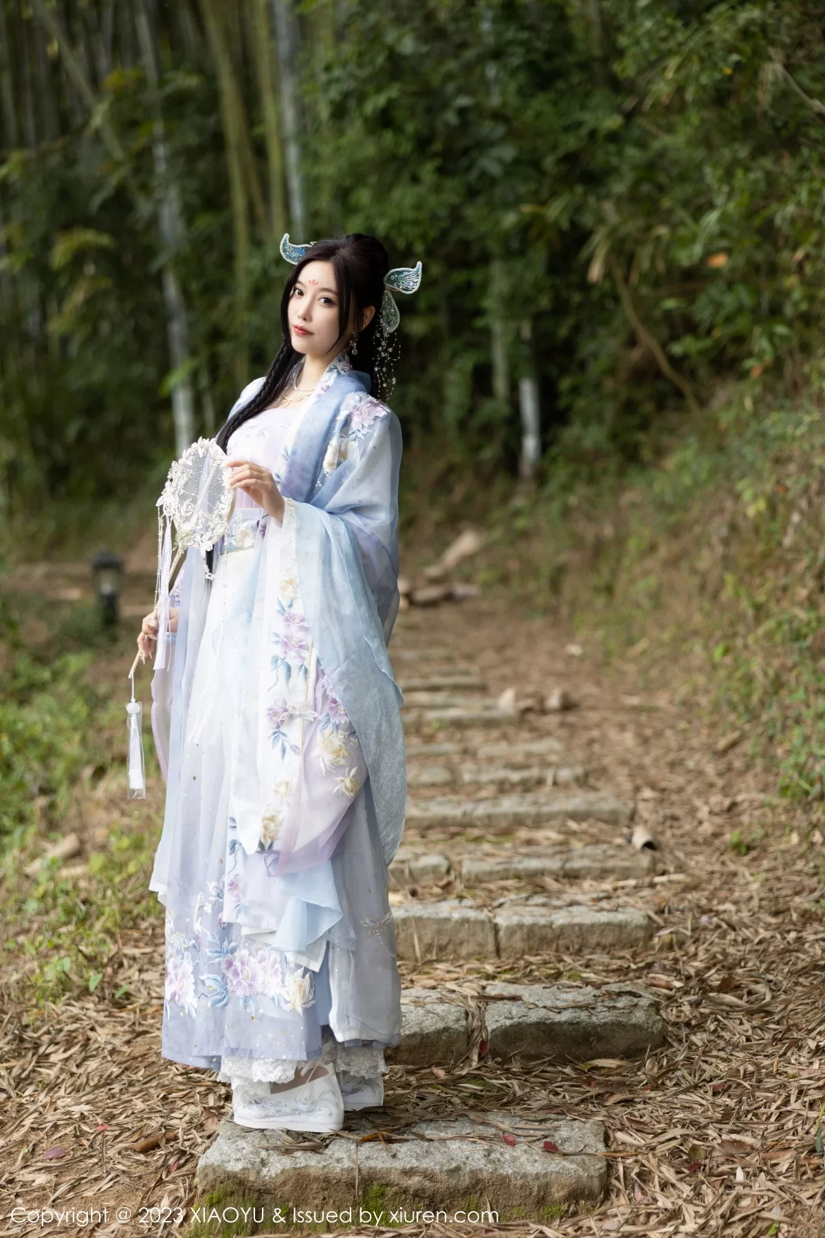 秀人集.com_[XiaoYu画语界]Vol.970_女神杨晨晨Yome脱淡蓝紫色古装服露白色蕾丝内衣完美诱惑写真91P