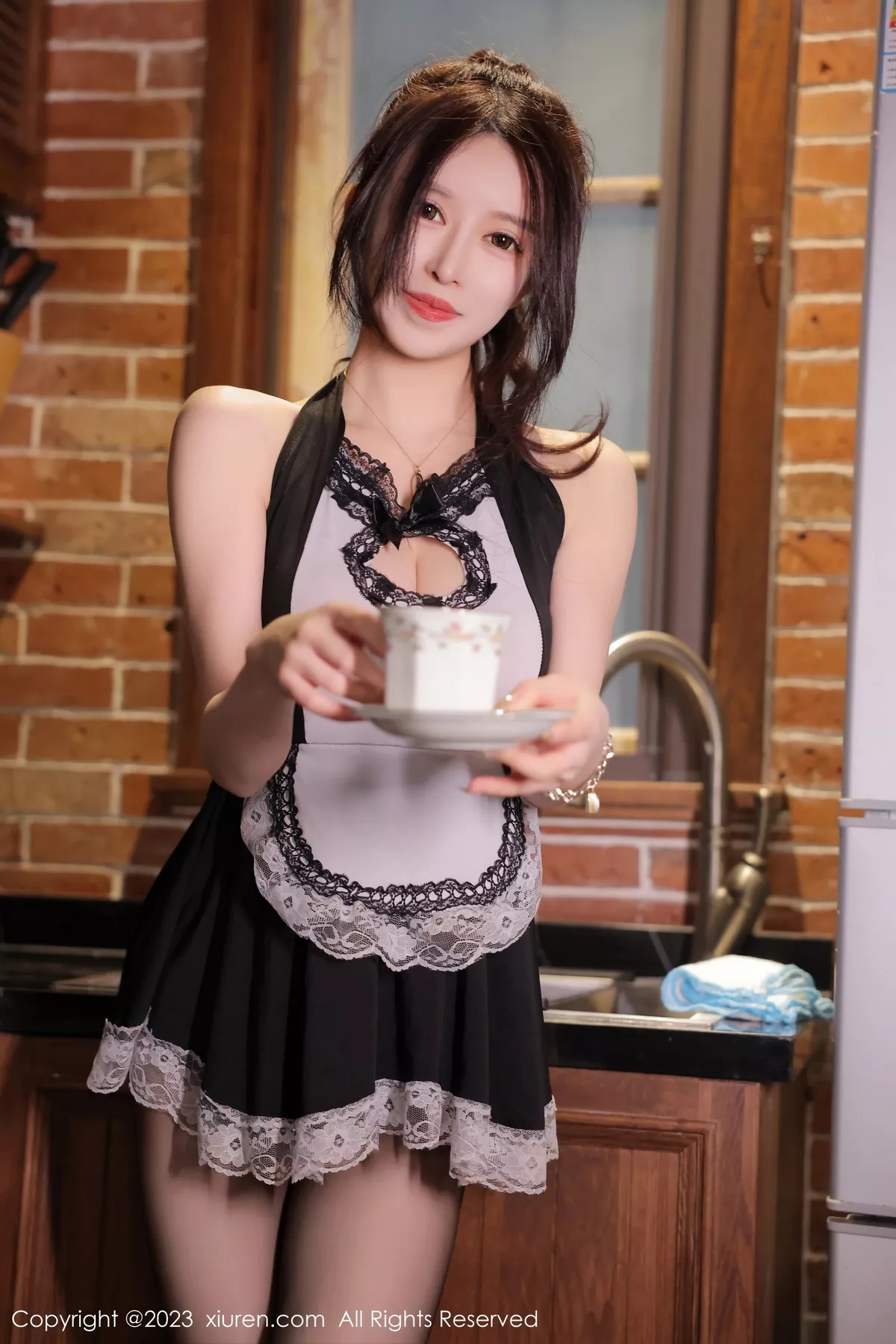 秀人集.com_[XiuRen秀人网]No.6295_模特玉兔miki性感黑色女仆服配超薄无内黑丝秀惹火身材诱惑写真62P