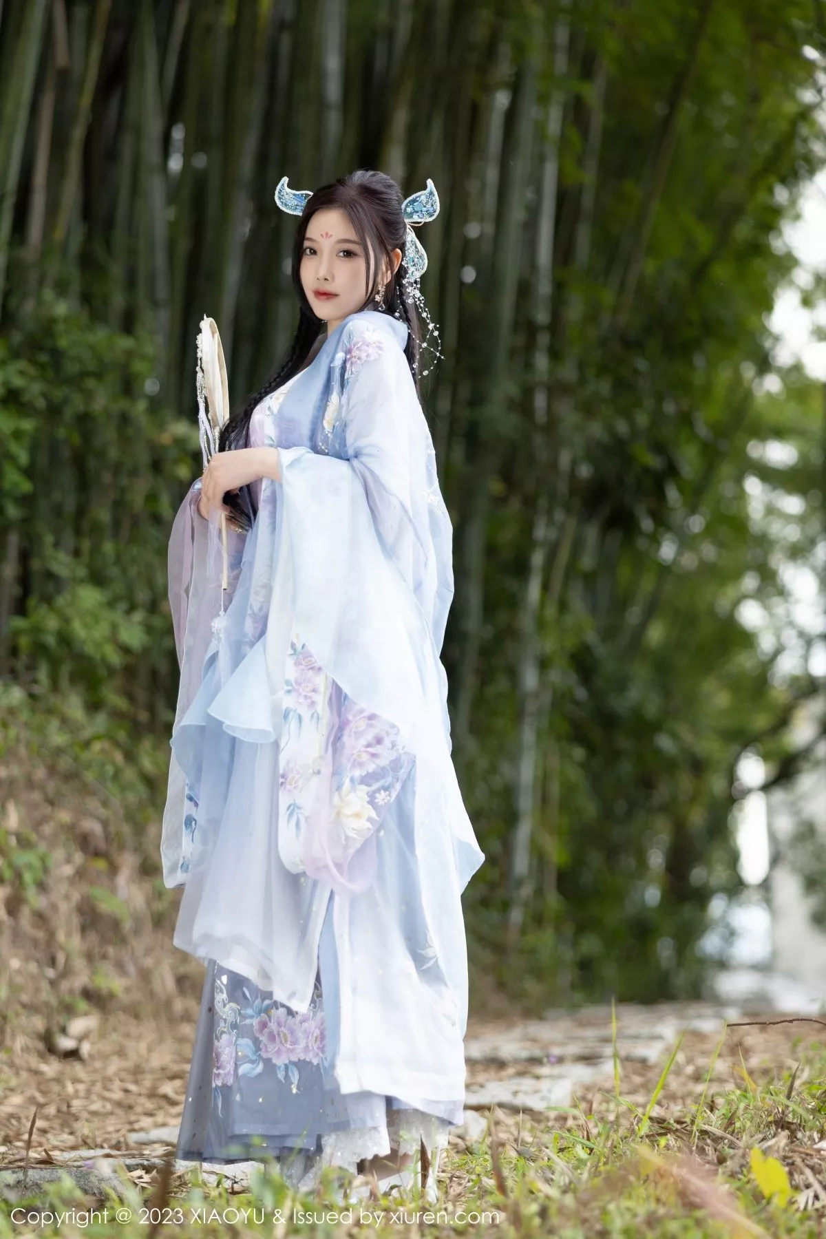 秀人集.com_[XiaoYu画语界]Vol.970_女神杨晨晨Yome脱淡蓝紫色古装服露白色蕾丝内衣完美诱惑写真91P