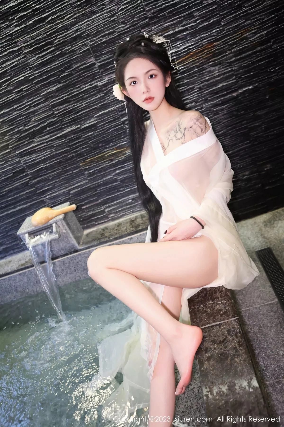 秀人集.com_[XiuRen秀人网]No.6430_模特乔一一温泉浴池白纱轻透古装服饰秀惹火身材极致诱惑写真82P