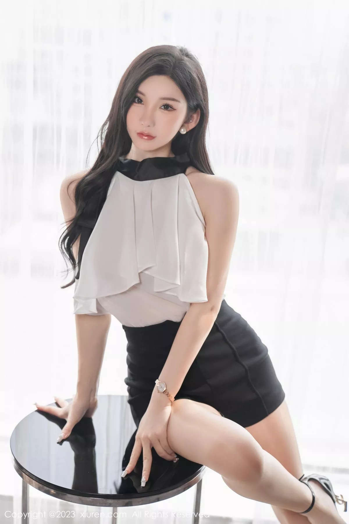 秀人集.com_[XiuRen秀人网]No.6435_女神周于希Sally澳门旅拍白色薄纱服饰配超薄肉丝撩人诱惑写真83P