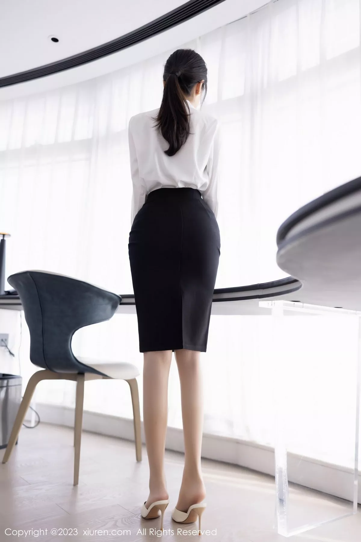 秀人集.com_[XiuRen秀人网]No.6439_模特林乐一性感白色上衣配黑短裙露黑色蕾丝内衣妩媚诱惑写真86P