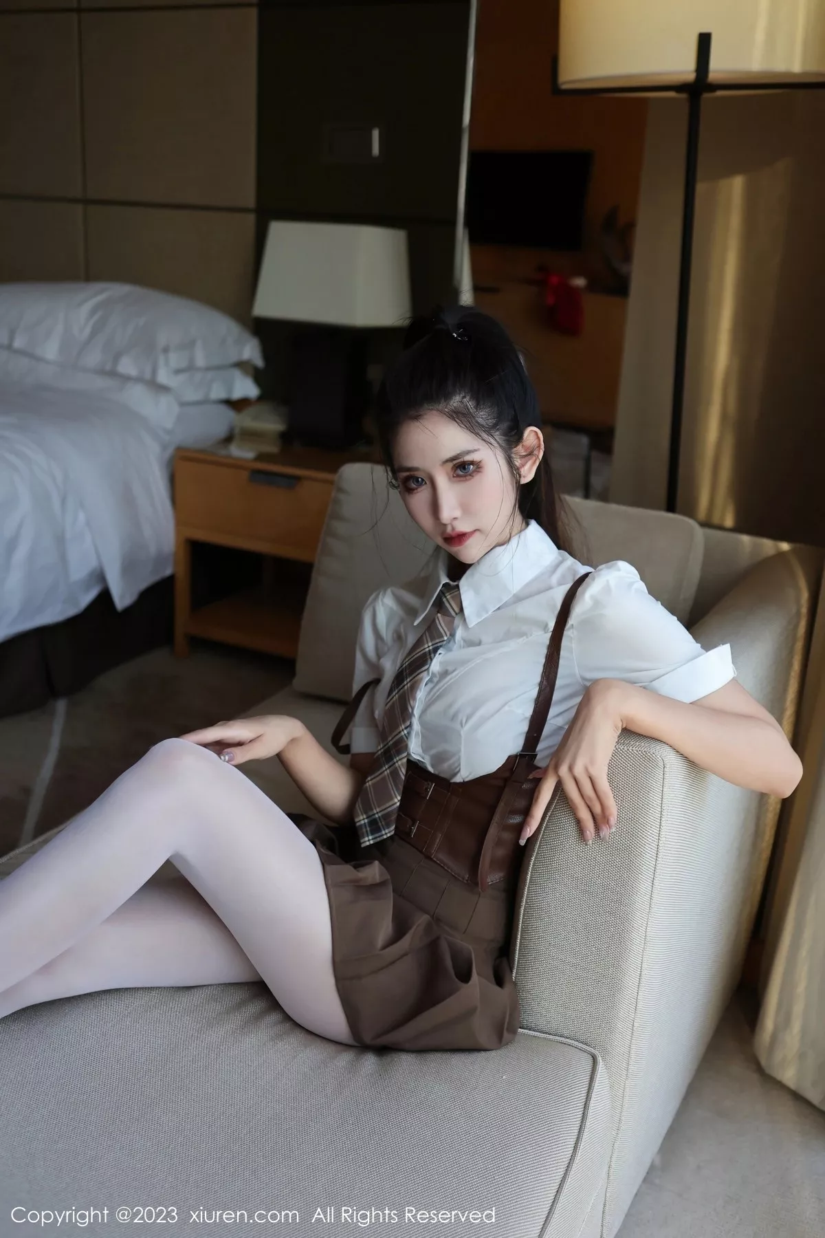 秀人集.com_[XiuRen秀人网]No.6478_模特依娜Yina私房半脱露性感红灰蕾丝内衣配开档白丝诱惑写真97P