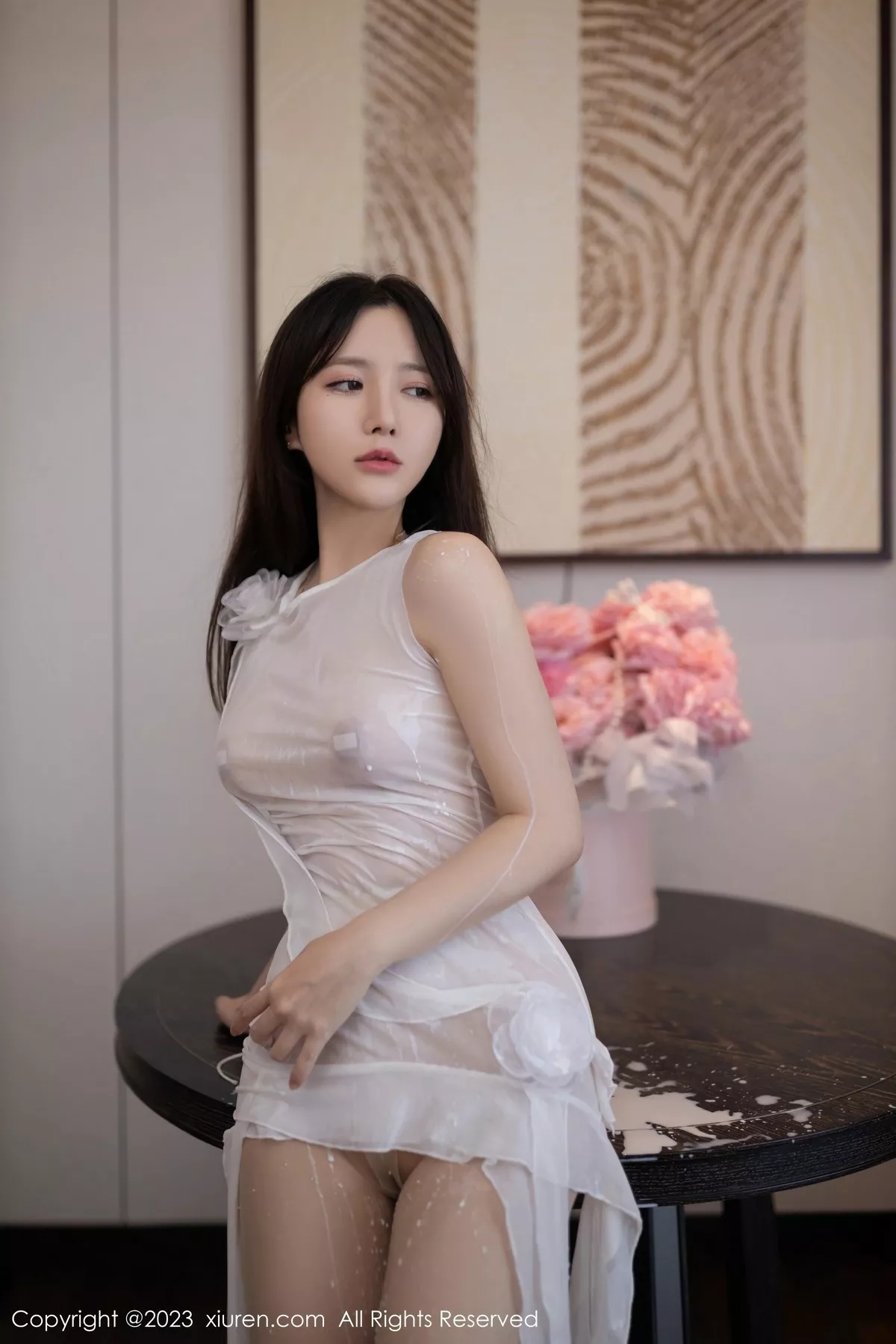 秀人集.com_[XiuRen秀人网]No.6512_模特鱼子酱Fish白色轻透服配原色丝袜湿身秀惹火身材诱惑写真80P