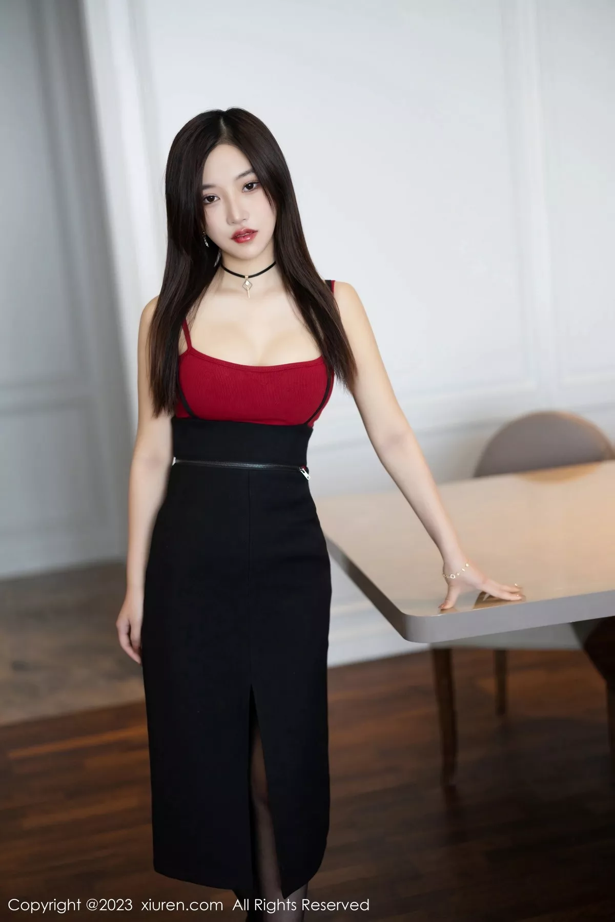 秀人集.com_[XiuRen秀人网]No.6523_模特妙可可Cheese红色吊带露黑色情趣内衣配超薄黑丝诱惑写真81P