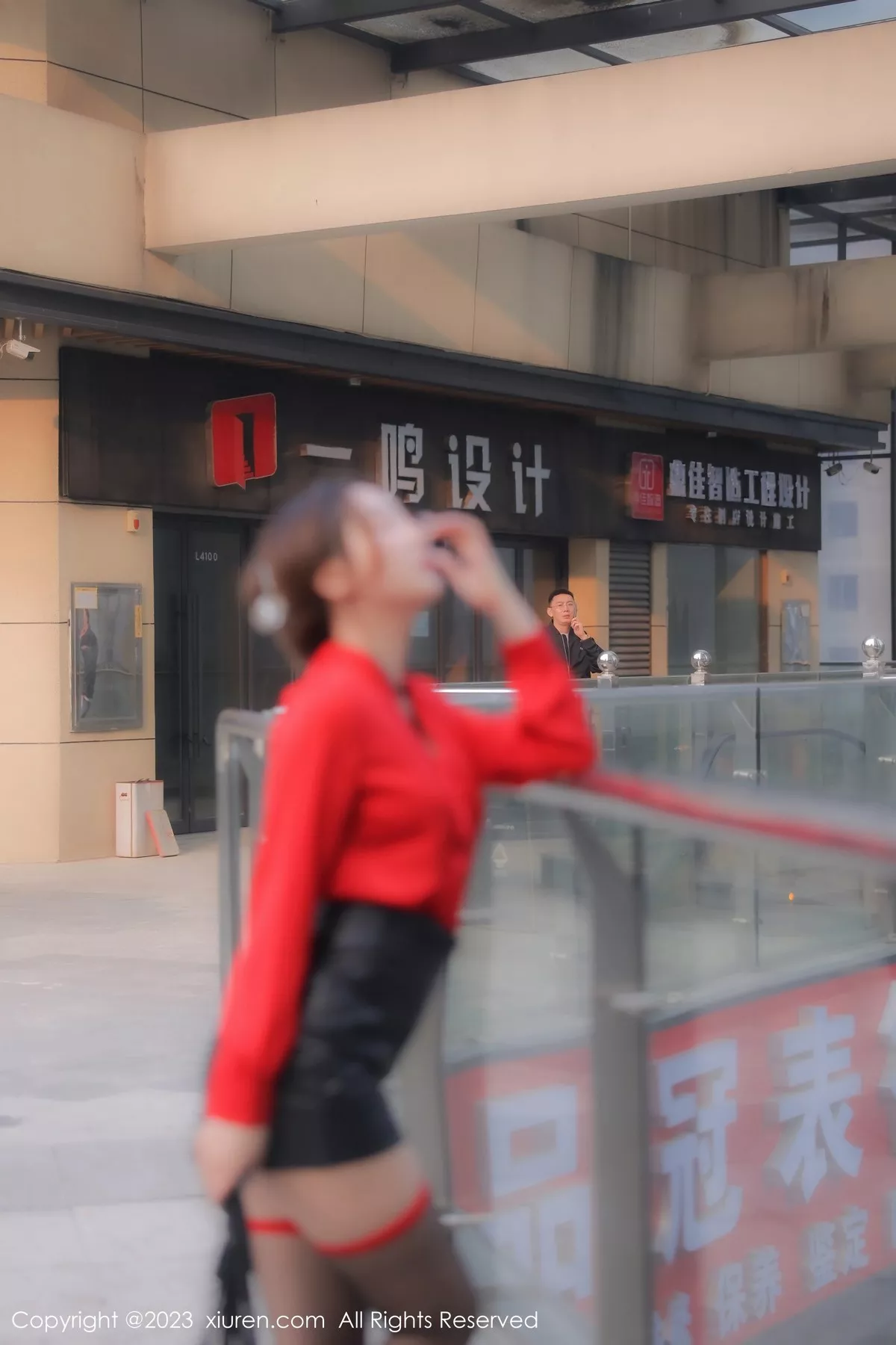 秀人集.com_[XiuRen秀人网]No.6529_模特江真真红色上衣配黑色短裙露花式内衣秀丰满身材诱惑写真88P