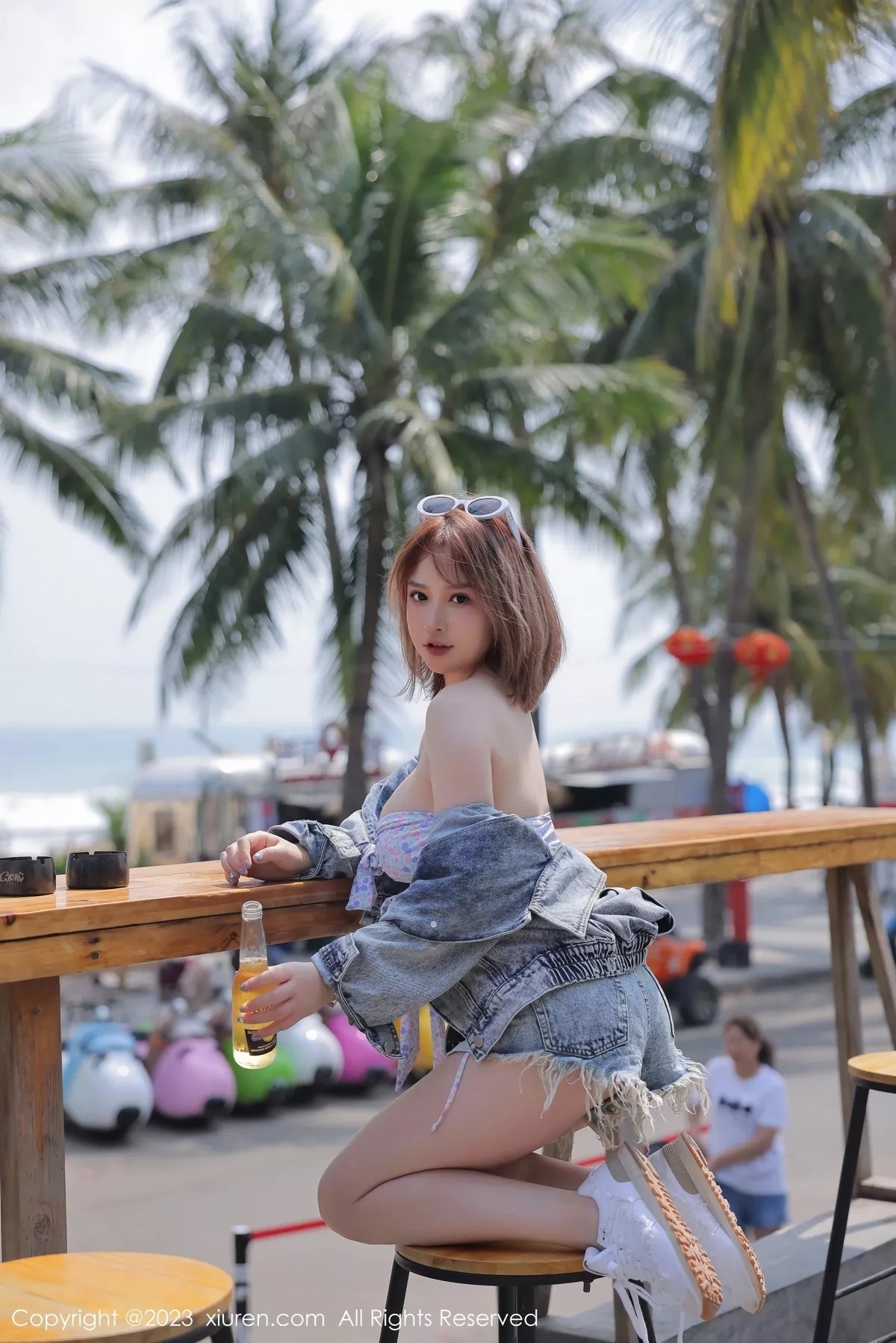 秀人集.com_[XiuRen秀人网]No.6551_模特养乐多DoDo户外紫色比基尼服+私房蕾丝内衣完美诱惑写真56P