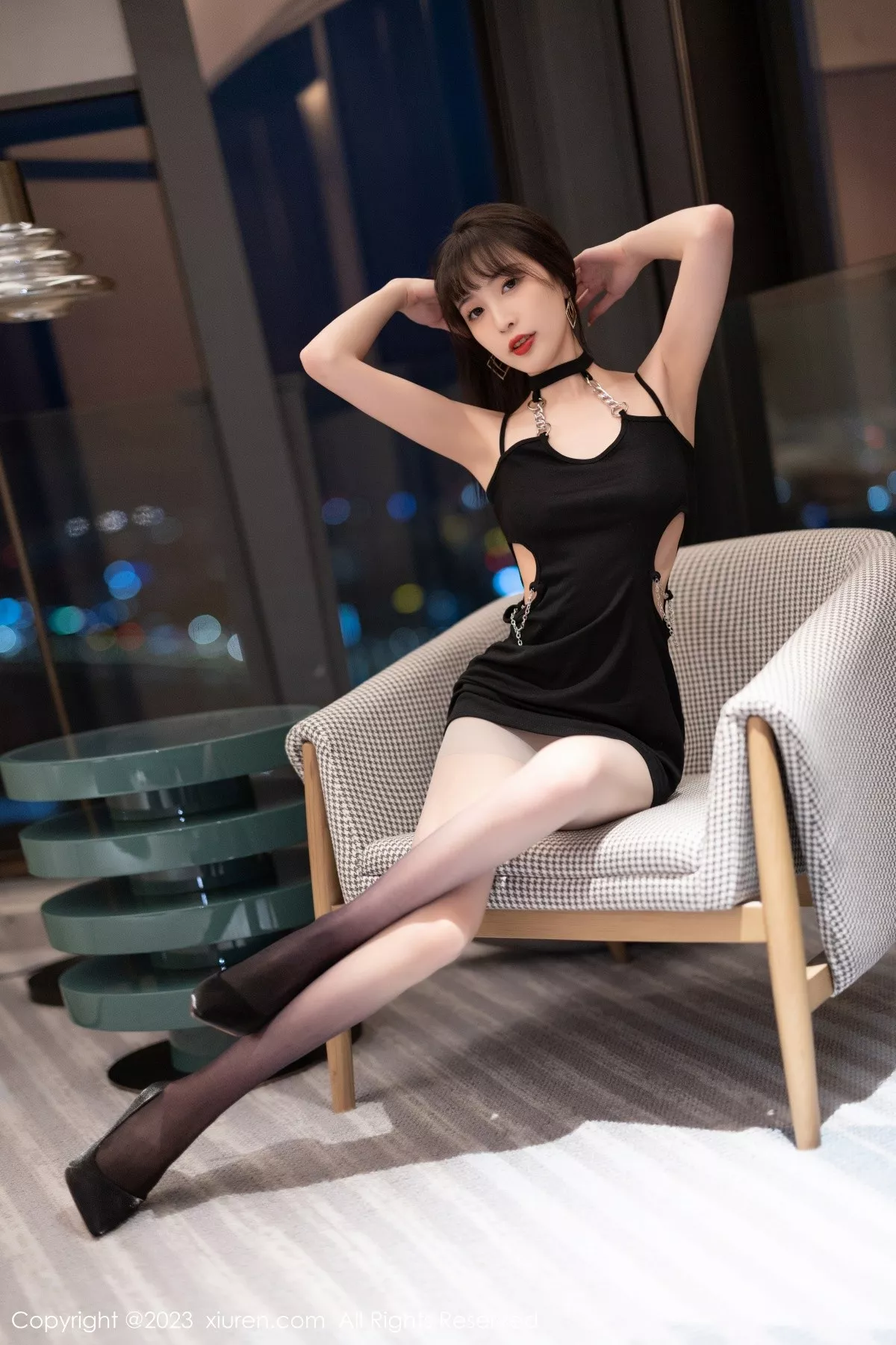 秀人集.com_[XiuRen秀人网]No.6565_模特林星阑性感黑色连身短裙配渐变色灰丝秀曼妙身姿诱惑写真81P