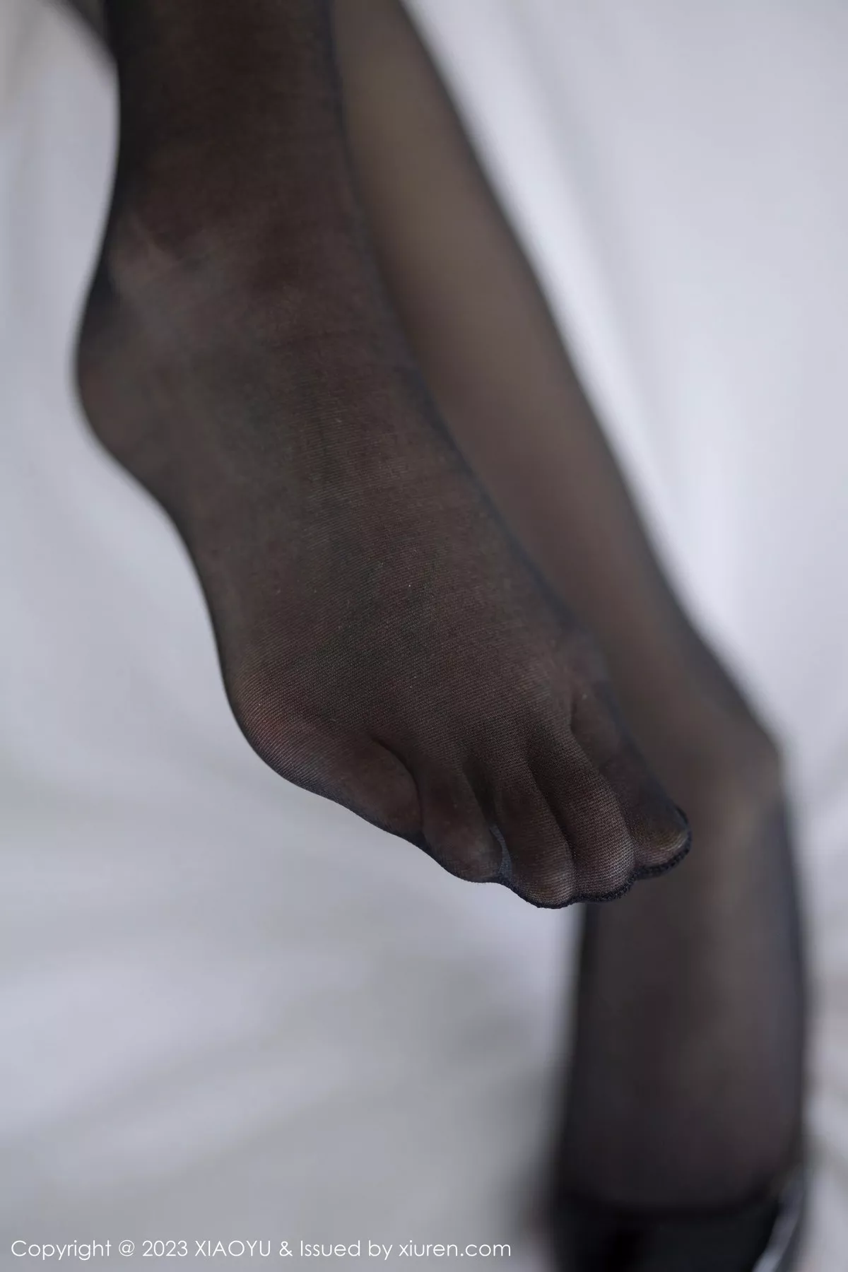 秀人集.com_[XiaoYu画语界]Vol.1005_模特苏苏阿OL职业装露白色蕾丝内衣秀曼妙身姿迷人诱惑写真87P