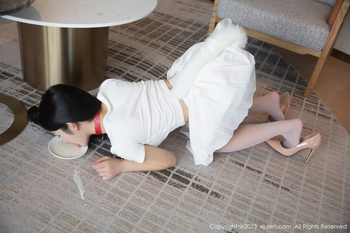 秀人集.com_[XiuRen秀人网]No.6566_模特谭小灵小猫咪扮演性感白色上衣配开档白丝秀翘臀诱惑写真79P
