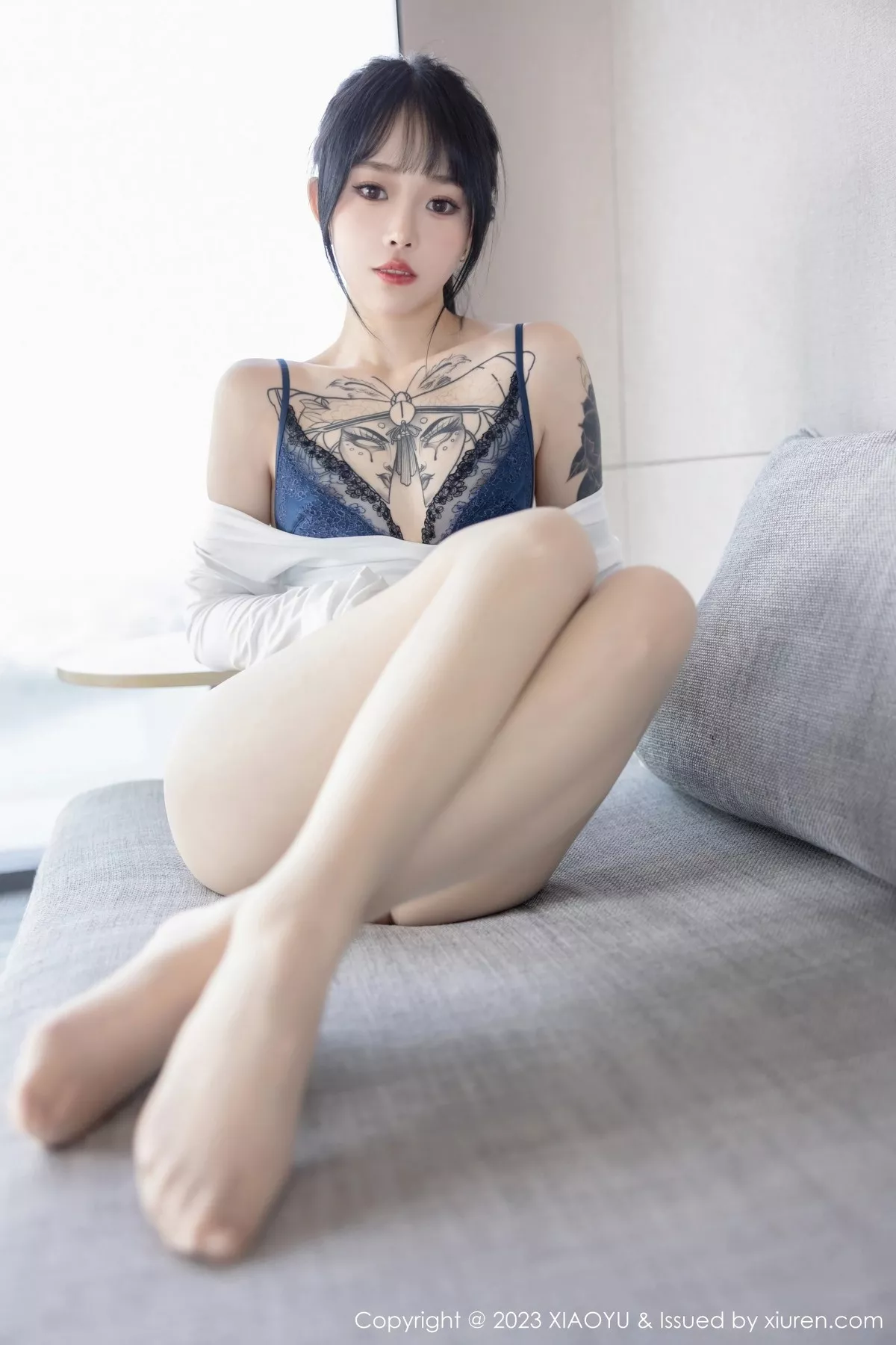 秀人集.com_[XiaoYu画语界]Vol.1006_模特奶瓶黑色连身短裙+性感蓝色蕾丝内衣秀曼妙身姿诱惑写真103P